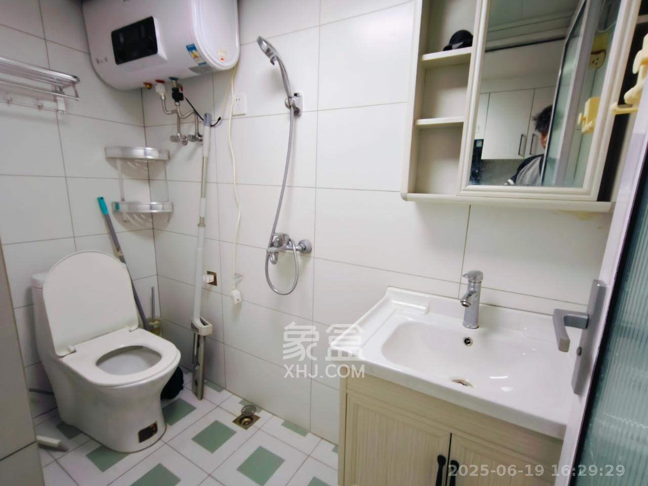新长海D1站  1室1厅1卫   1650.00元/月室内图