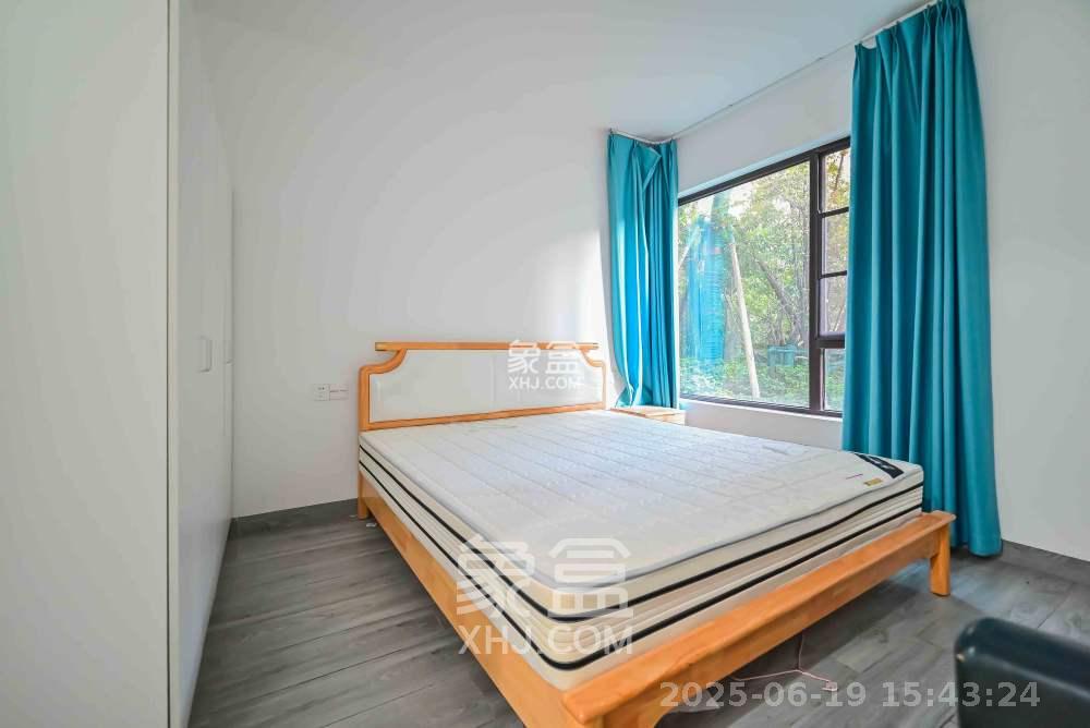 保利大都汇一期、二期 3室2厅2卫 3300.0元/月 保利大都汇一期、二期 3室2厅2卫 3300.0元/月室内图