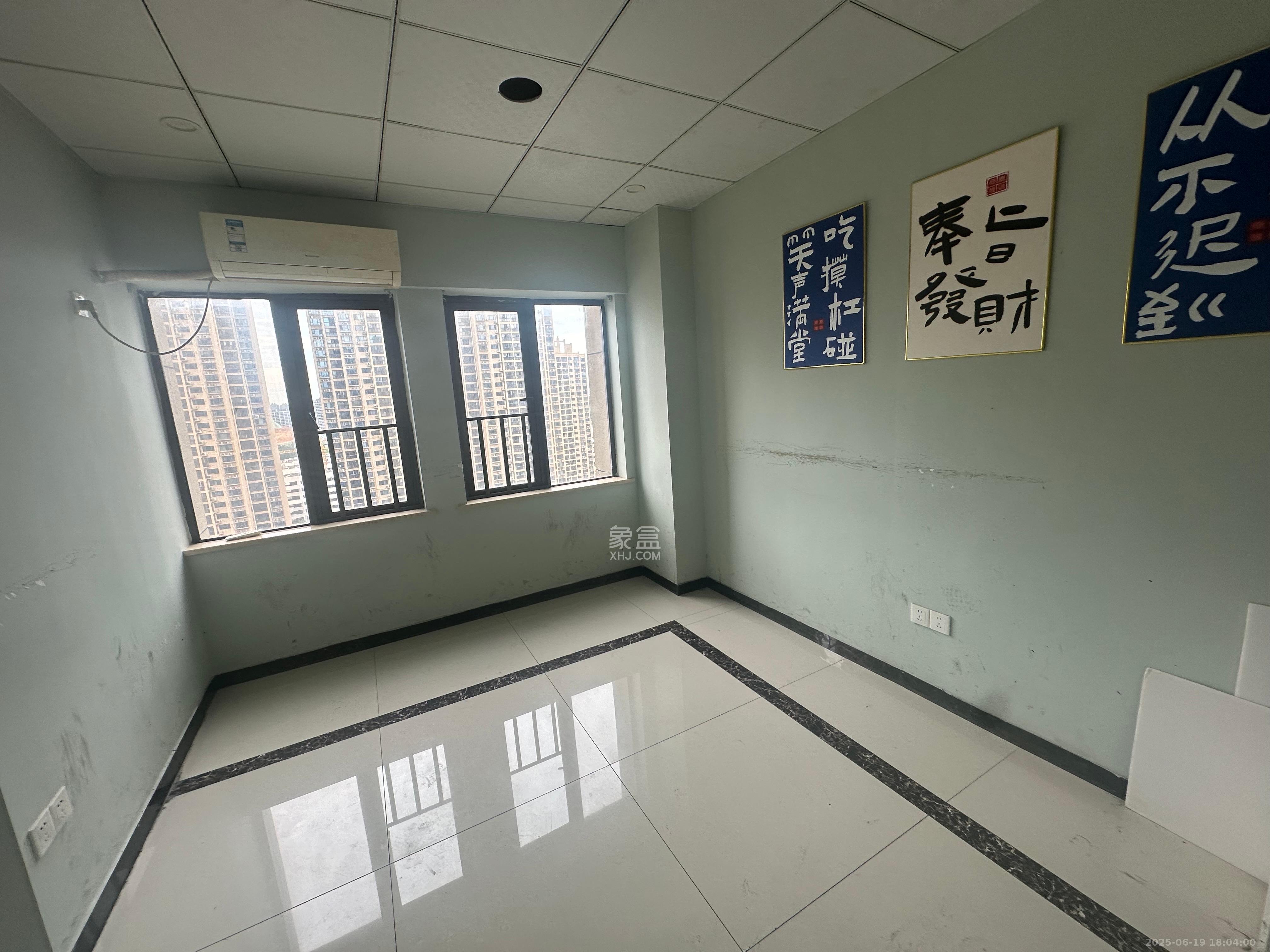 钰龙天下二期（钰龙佳园）  1室0厅0卫    3500.0元/月室内图