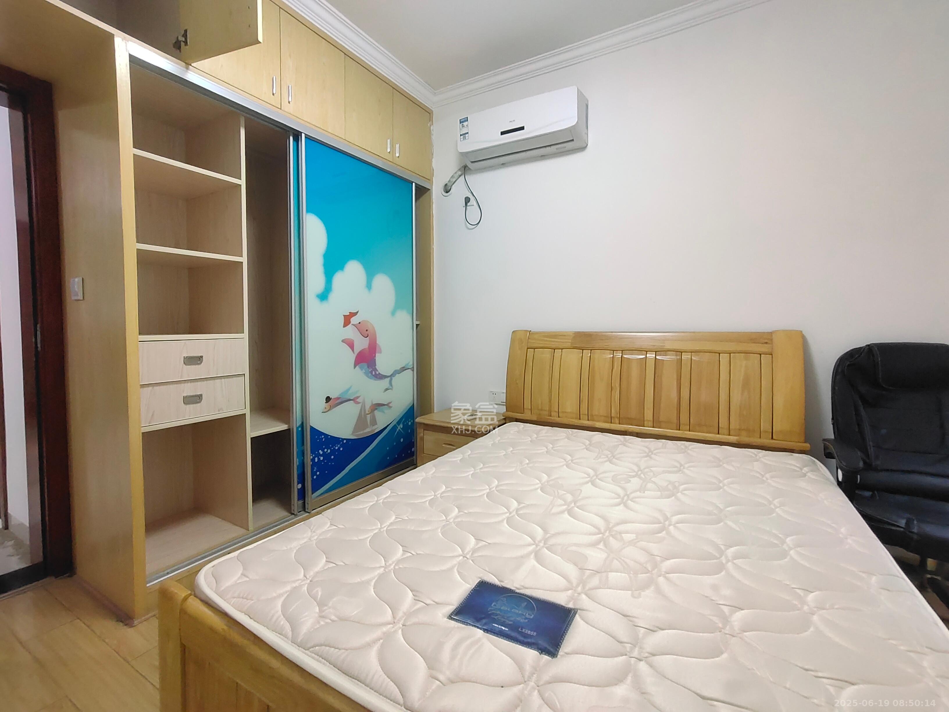 长房时代城  2室2厅1卫   2800.00元/月室内图