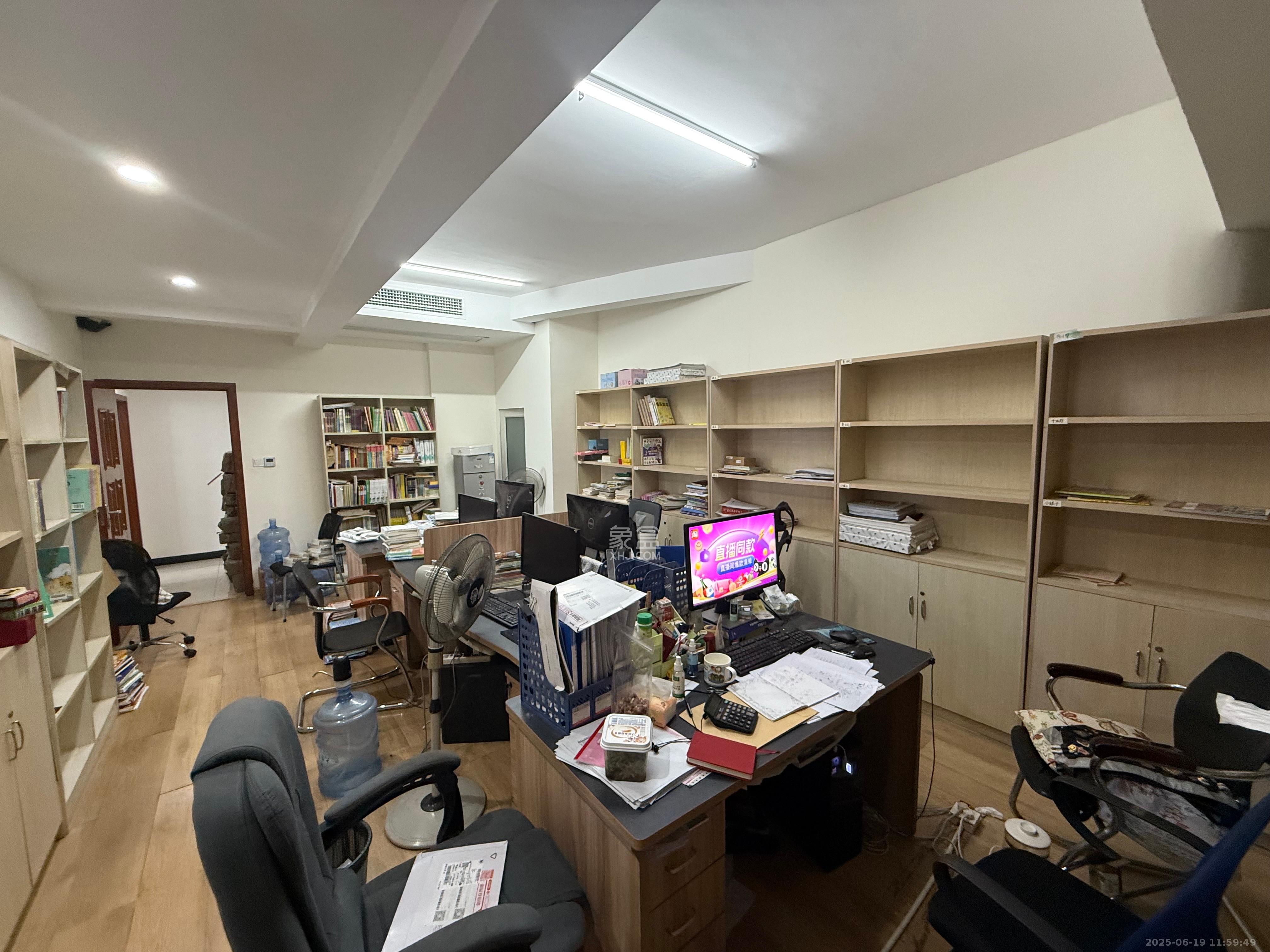 上城金都 5室2厅2卫 12000.0元/月 上城金都 5室2厅2卫 12000.0元/月室内图