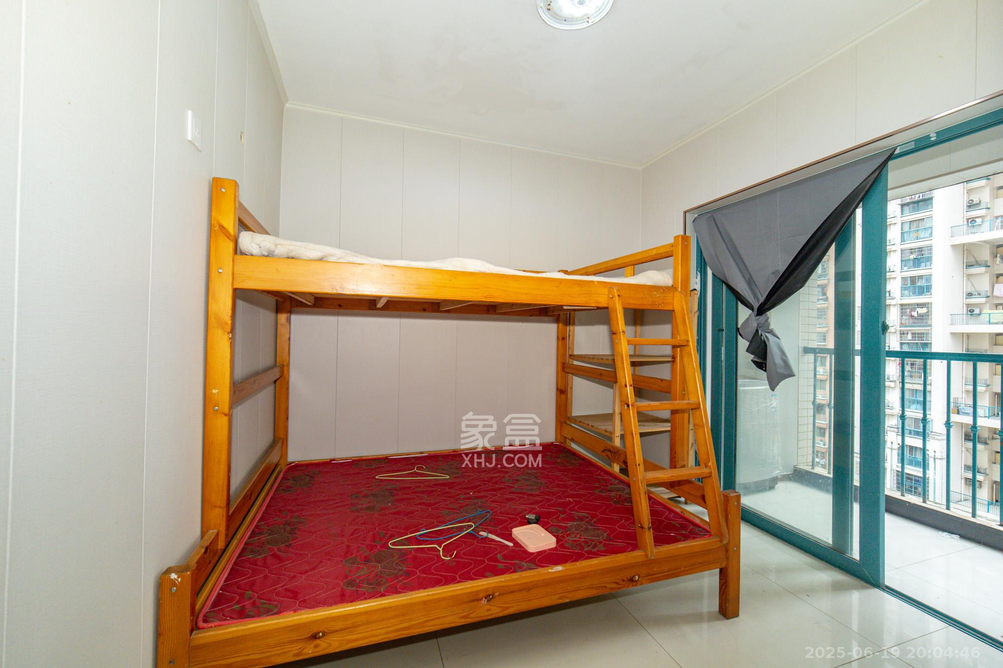 蝴蝶谷 2室2厅1卫 38.0万 蝴蝶谷 2室2厅1卫 38.0万卧室