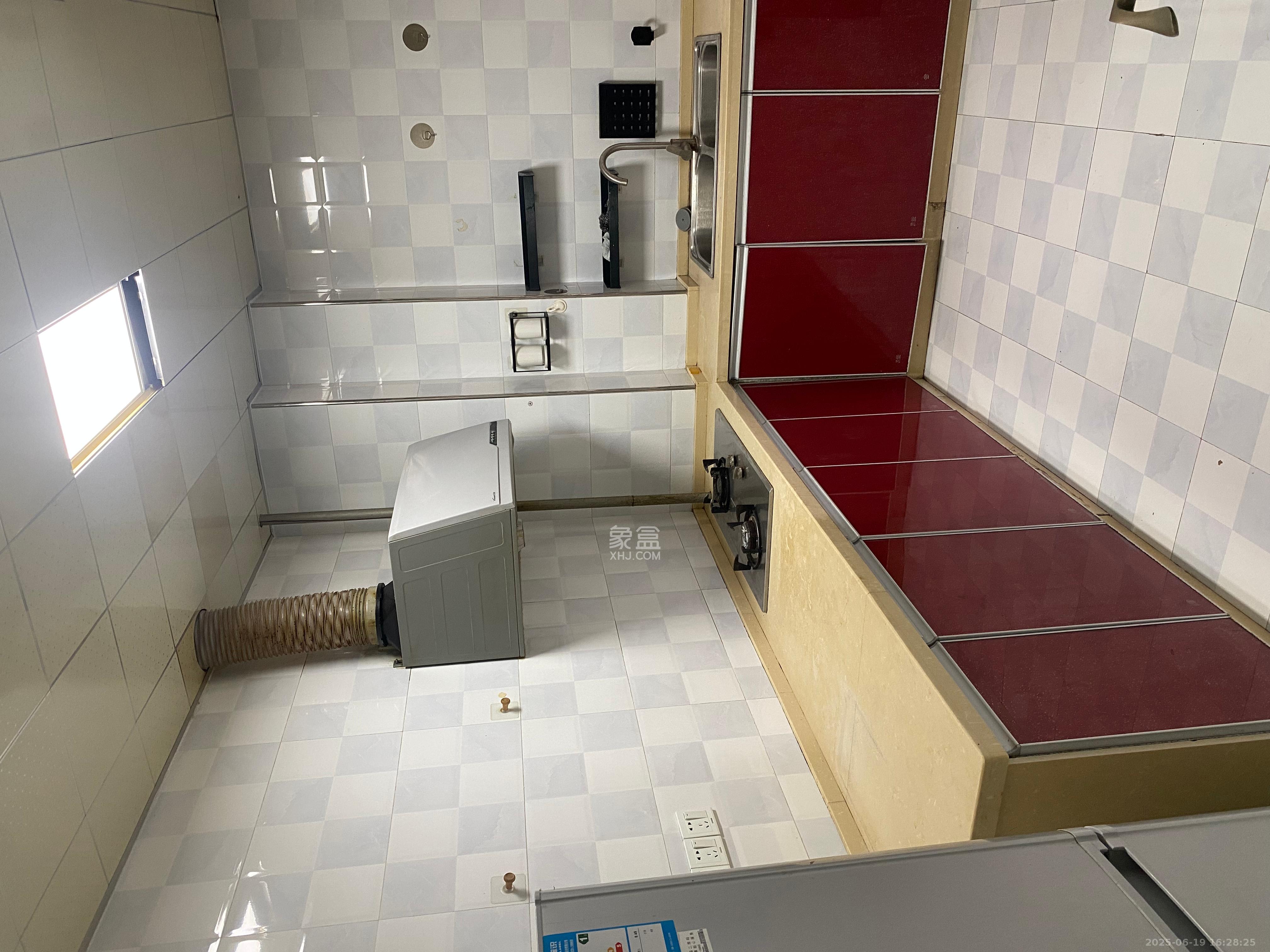 五矿万境水岸一期(万境水岸嘉苑)  2室2厅1卫    2000.0元/月 五矿万境水岸一期(万境水岸嘉苑)  2室2厅1卫    2000.0元/月室内图