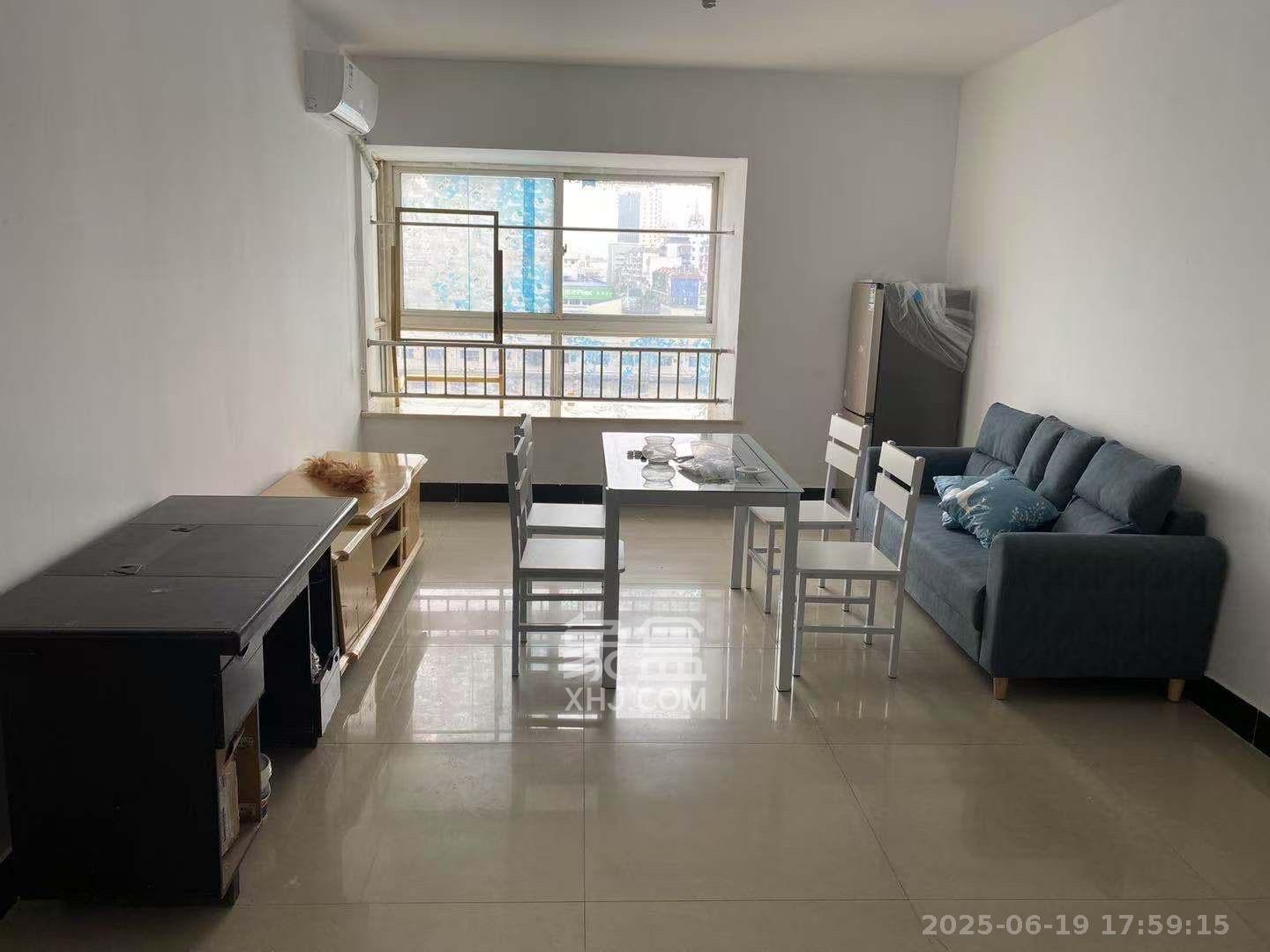 星典时代 3室2厅1卫 2100.0元/月 星典时代 3室2厅1卫 2100.0元/月室内图