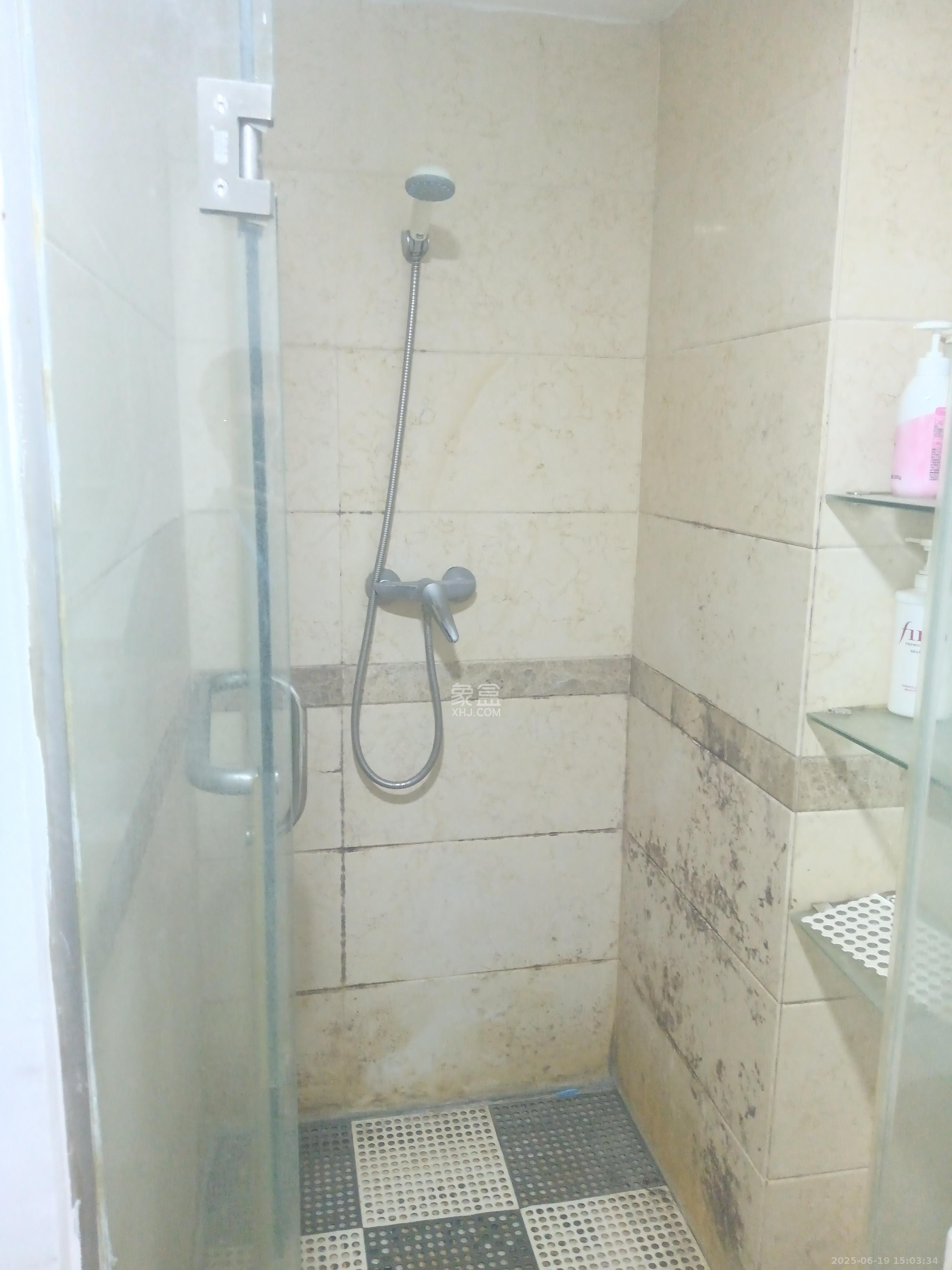 沁园春御院 1室1厅1卫 1700.0元/月 沁园春御院 1室1厅1卫 1700.0元/月室内图