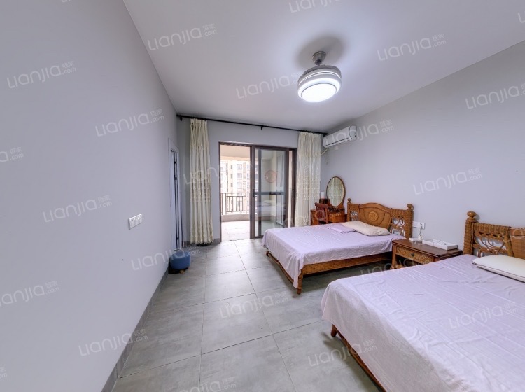 海航豪庭北苑 4室2厅4卫 9000.0元/月 海航豪庭北苑 4室2厅4卫 9000.0元/月室内图