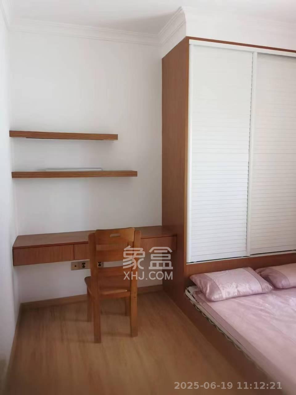 盛世景园  2室2厅1卫    1200.0元/月室内图