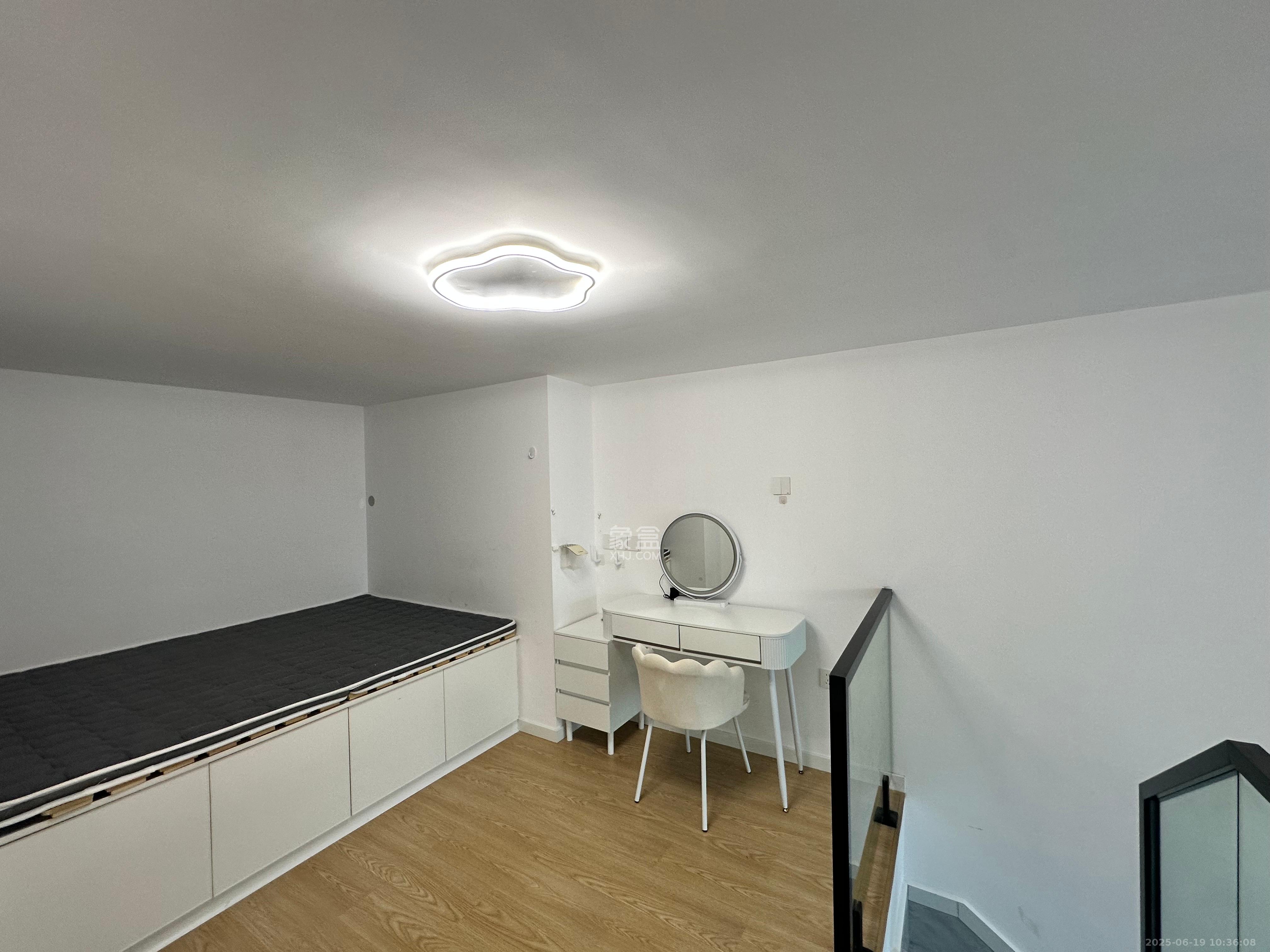 卓越中寰 1室1厅1卫 2100.0元/月 卓越中寰 1室1厅1卫 2100.0元/月室内图