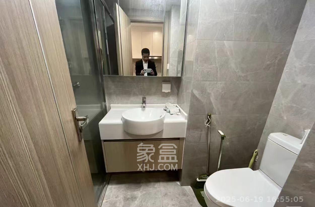 中海阅江府  1室1厅1卫   2000.00元/月室内图