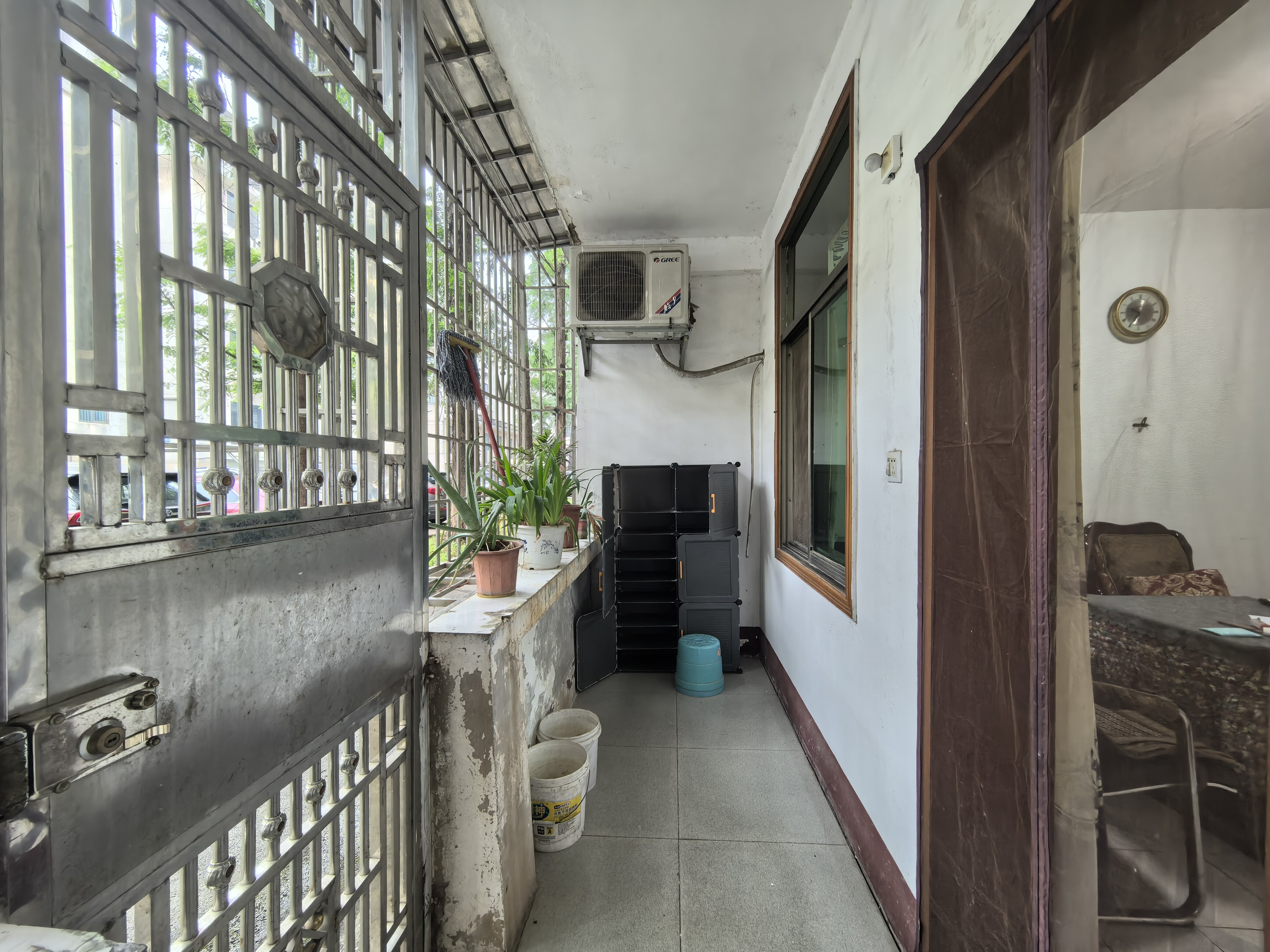 农业银行春园支行宿舍 1室1厅1卫 29.8万 农业银行春园支行宿舍 1室1厅1卫 29.8万客厅