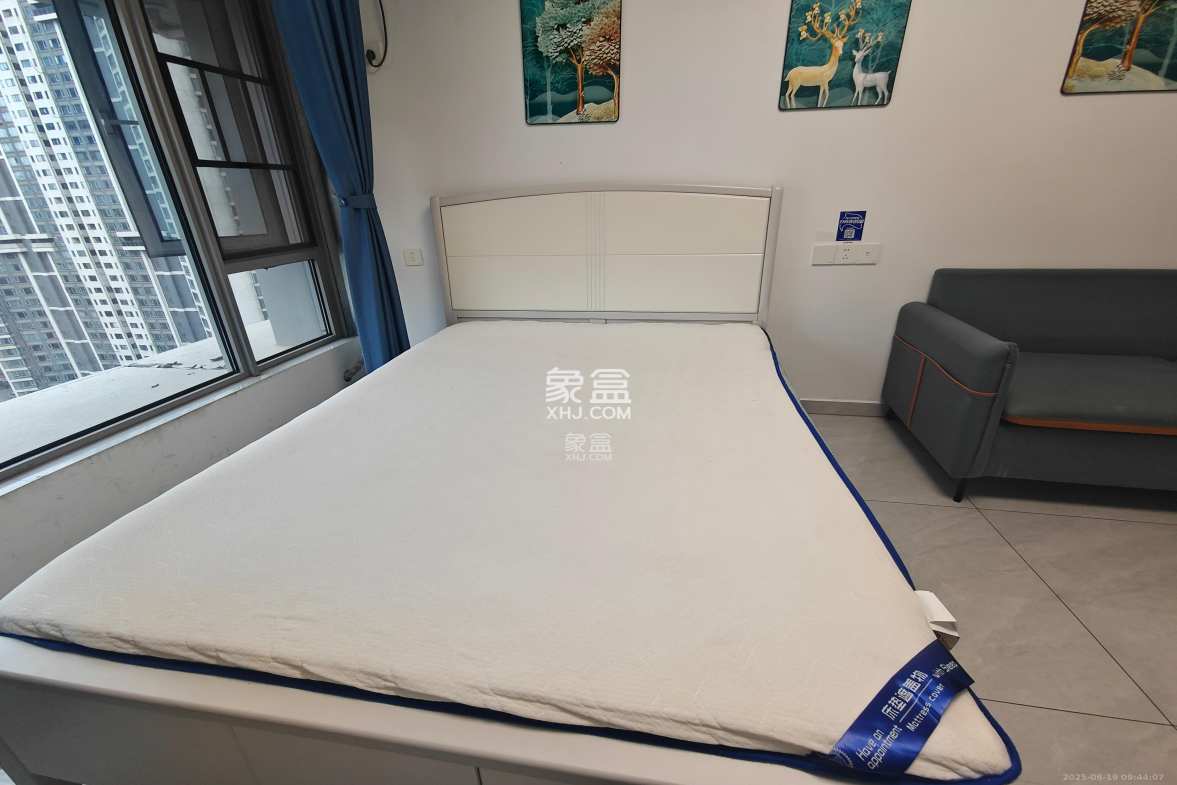 保利天禧EF区  1室0厅0卫    1800.0元/月 保利天禧EF区  1室0厅0卫    1800.0元/月室内图1