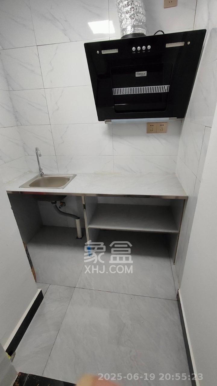 海伦春天  1室1厅1卫   950.00元/月室内图