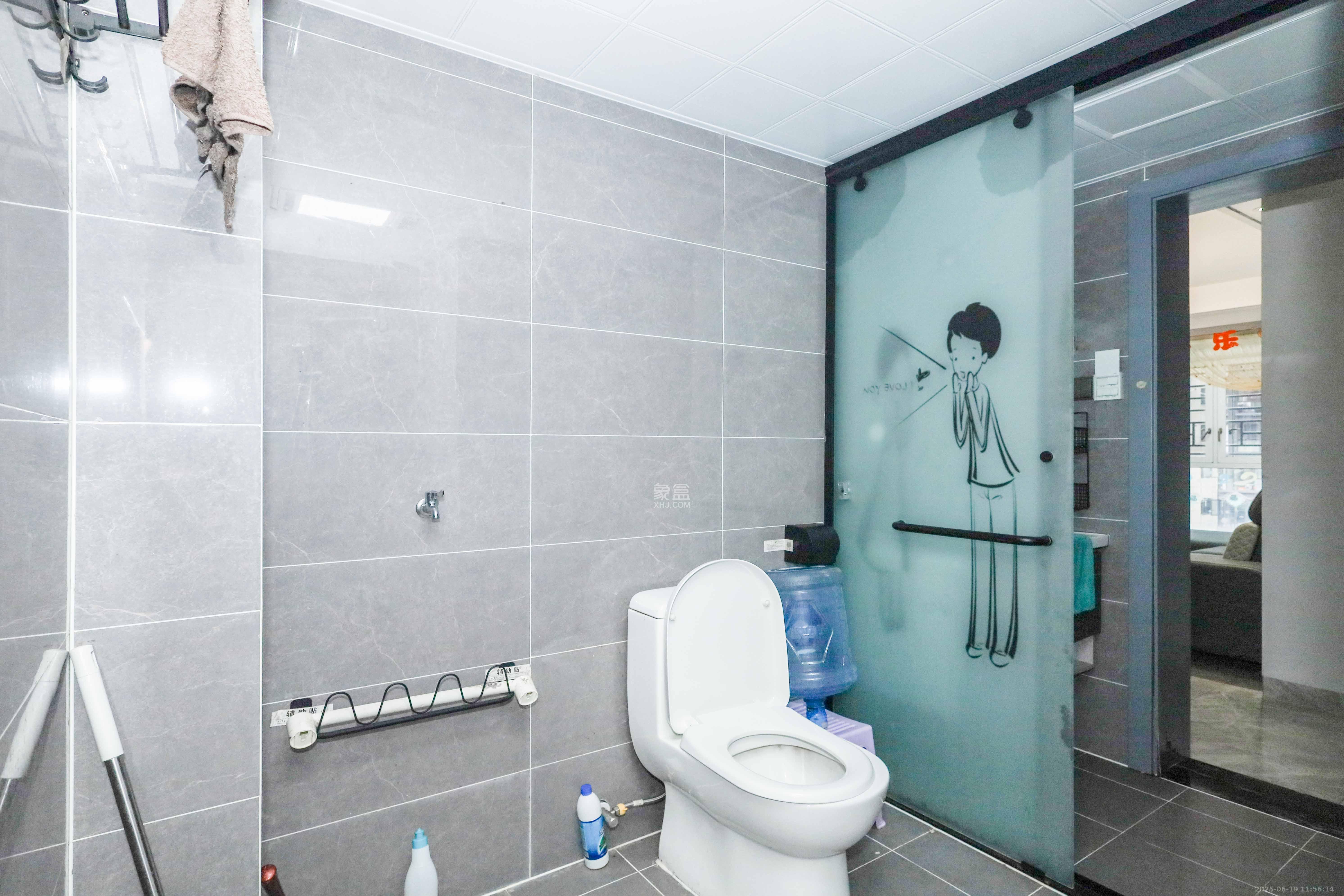 中国铁建梅溪青秀三期 4室2厅2卫 158.0万 中国铁建梅溪青秀三期 4室2厅2卫 158.0万卫生间