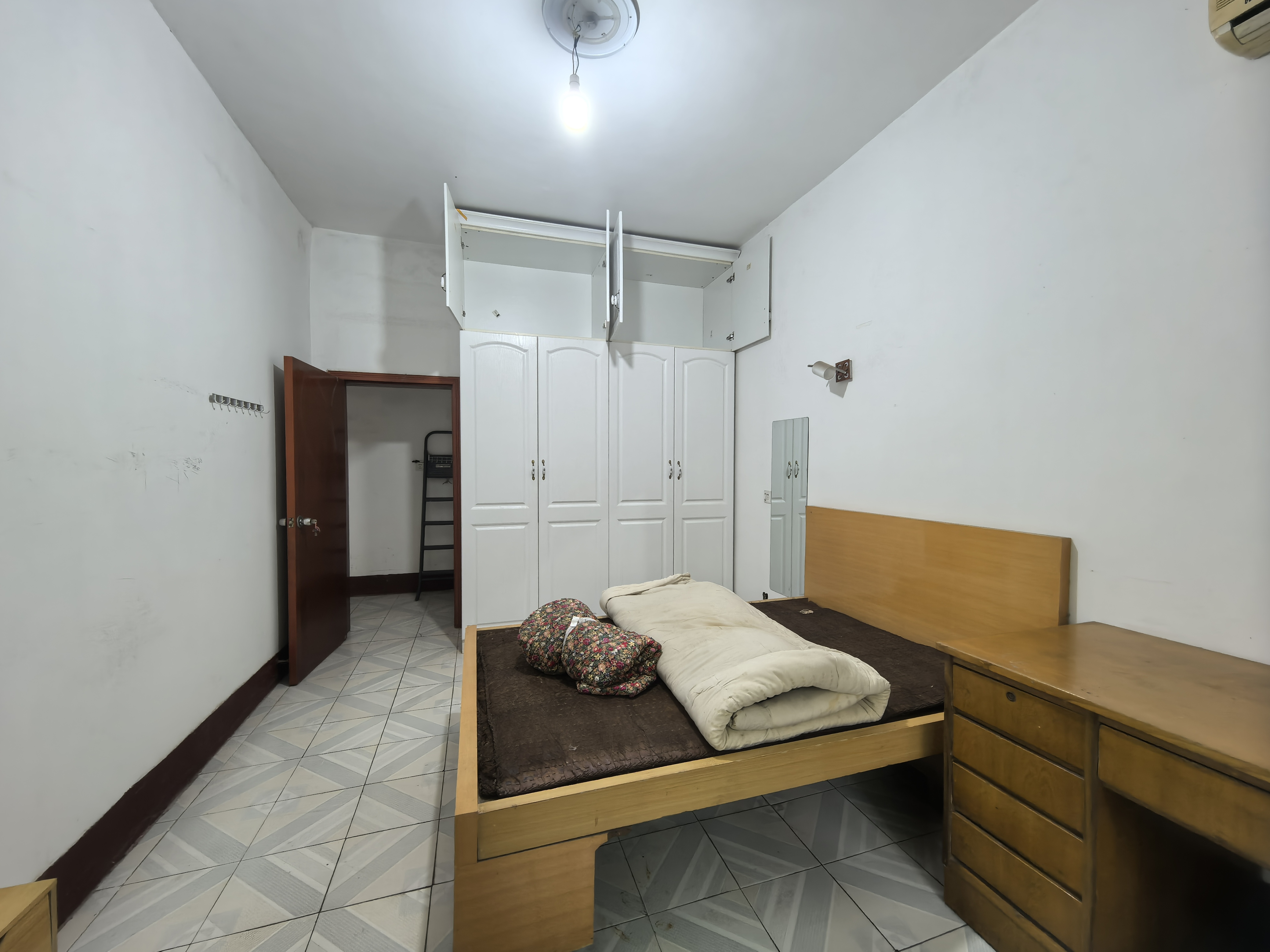 农业银行春园支行宿舍 1室1厅1卫 29.8万 农业银行春园支行宿舍 1室1厅1卫 29.8万客厅