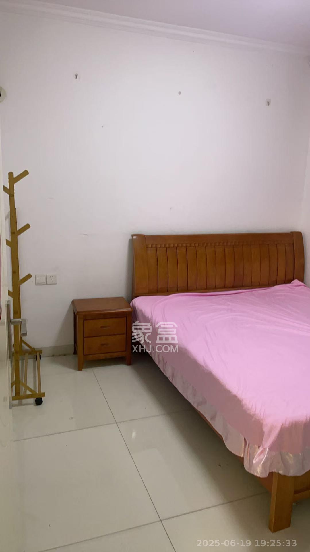 同鑫家园 2室2厅1卫 2300.0元/月 同鑫家园 2室2厅1卫 2300.0元/月室内图