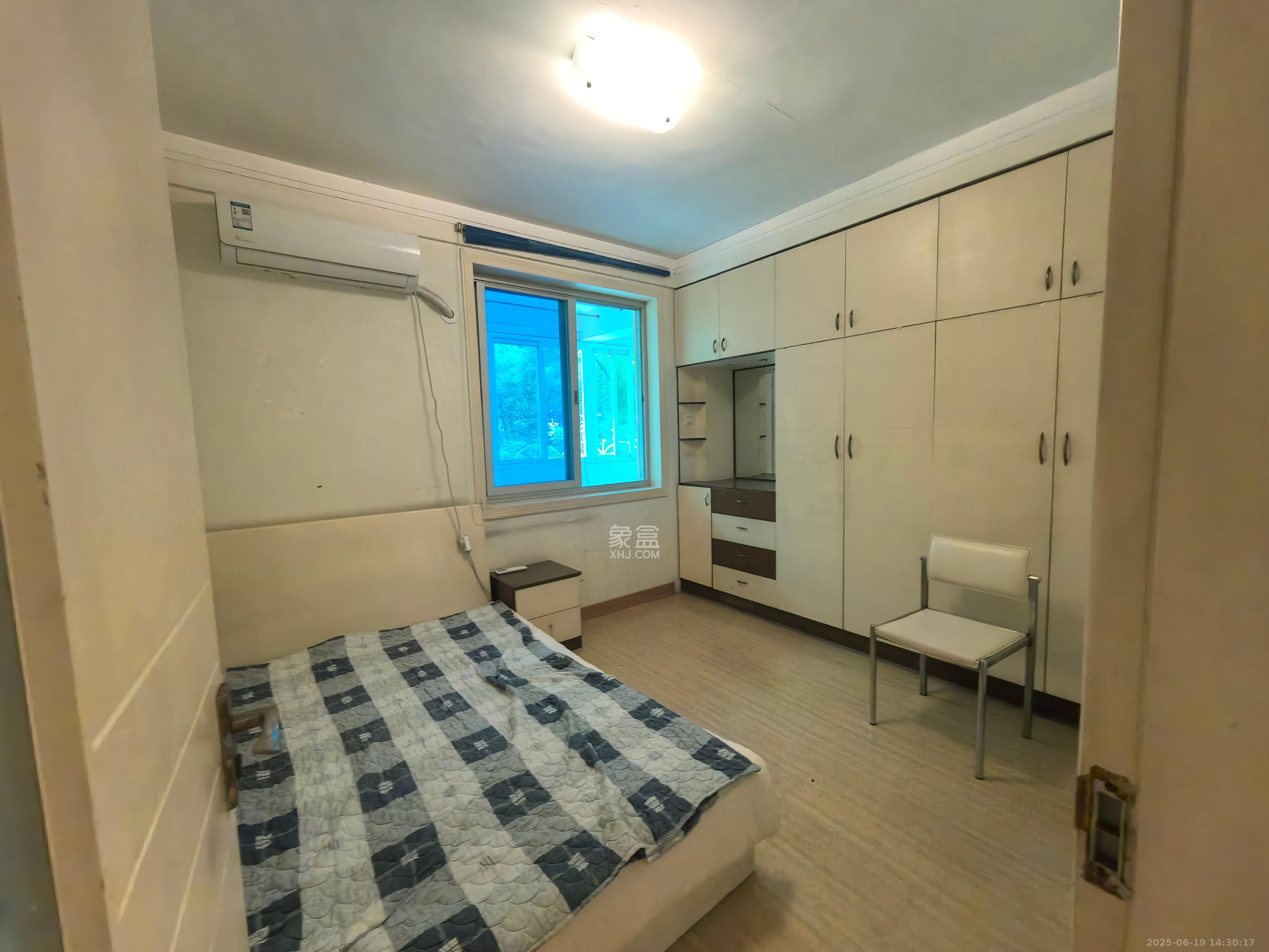 轻工小区(湖南轻工研究院宿舍) 3室2厅2卫 2500.0元/月 轻工小区(湖南轻工研究院宿舍) 3室2厅2卫 2500.0元/月室内图