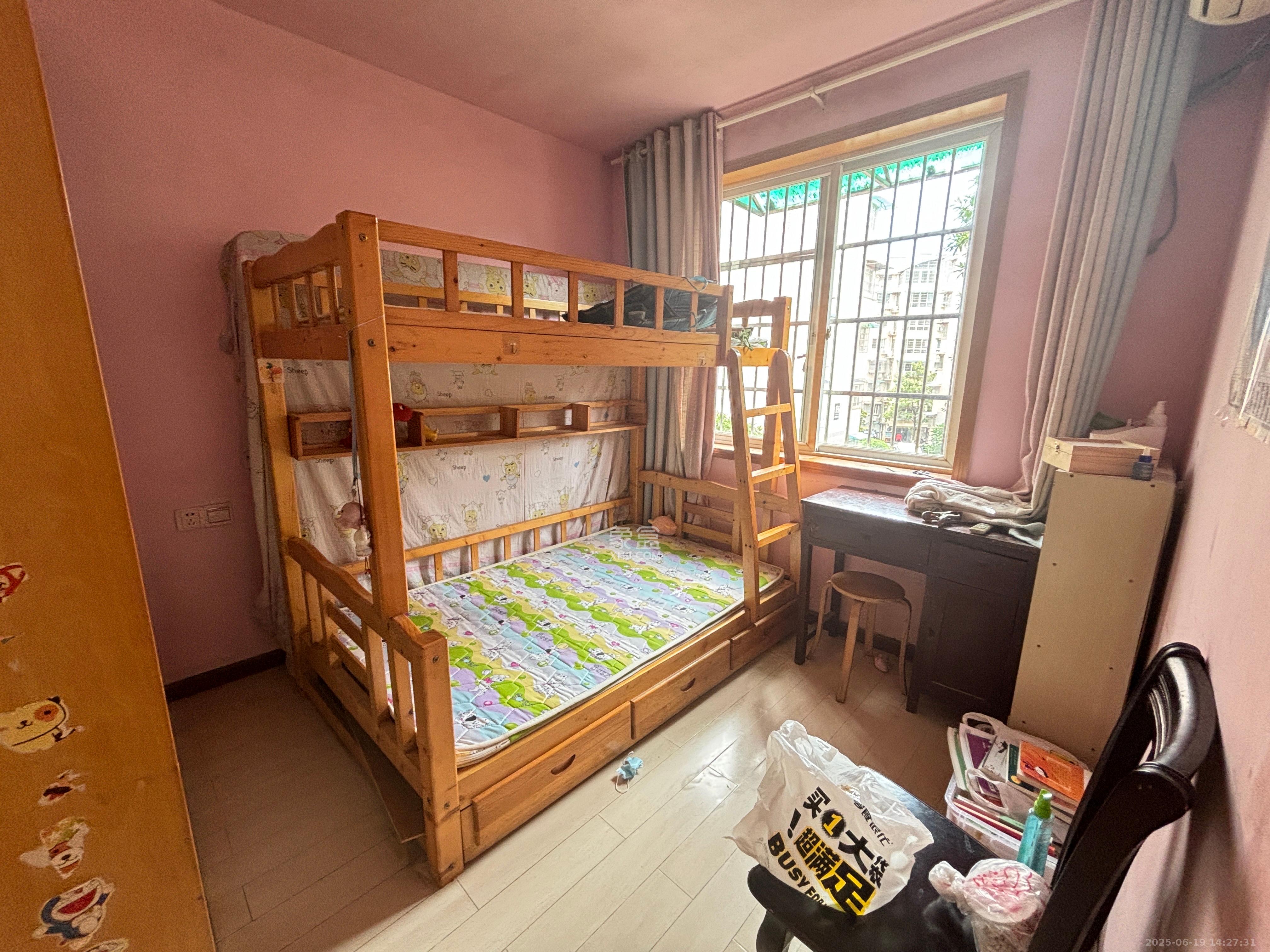 德馨园  2室1厅1卫    1500.0元/月 德馨园  2室1厅1卫    1500.0元/月室内图