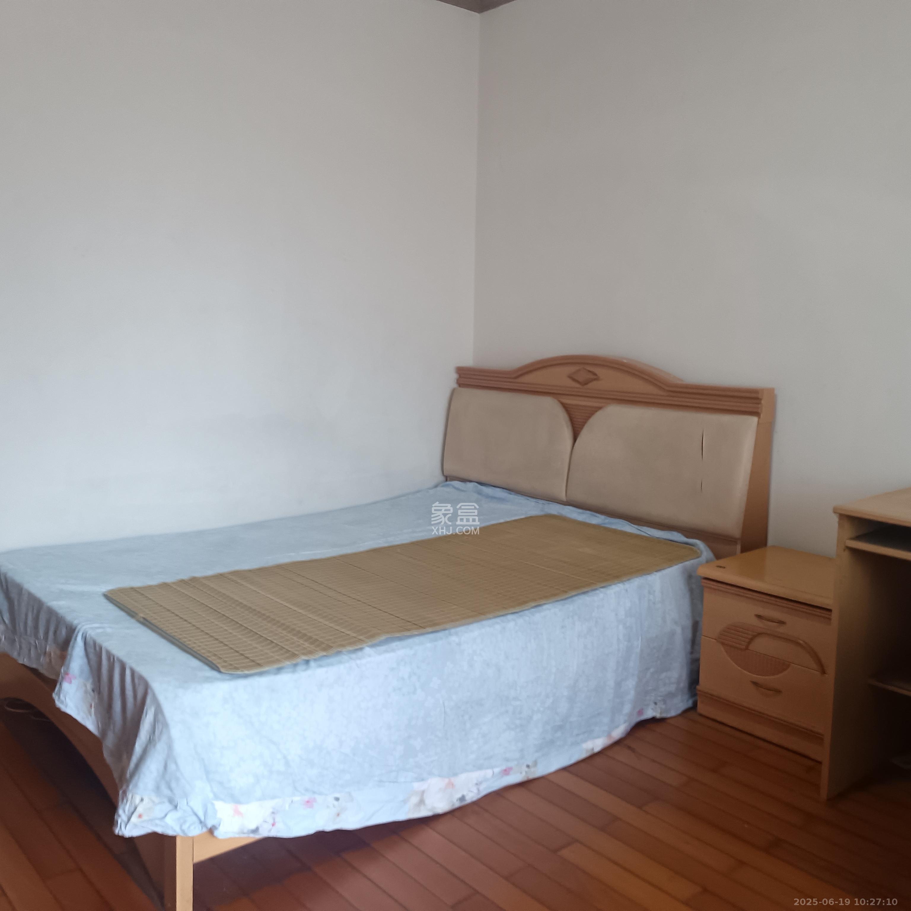 建行芙蓉支行宿舍  2室2厅1卫   2800.00元/月室内图