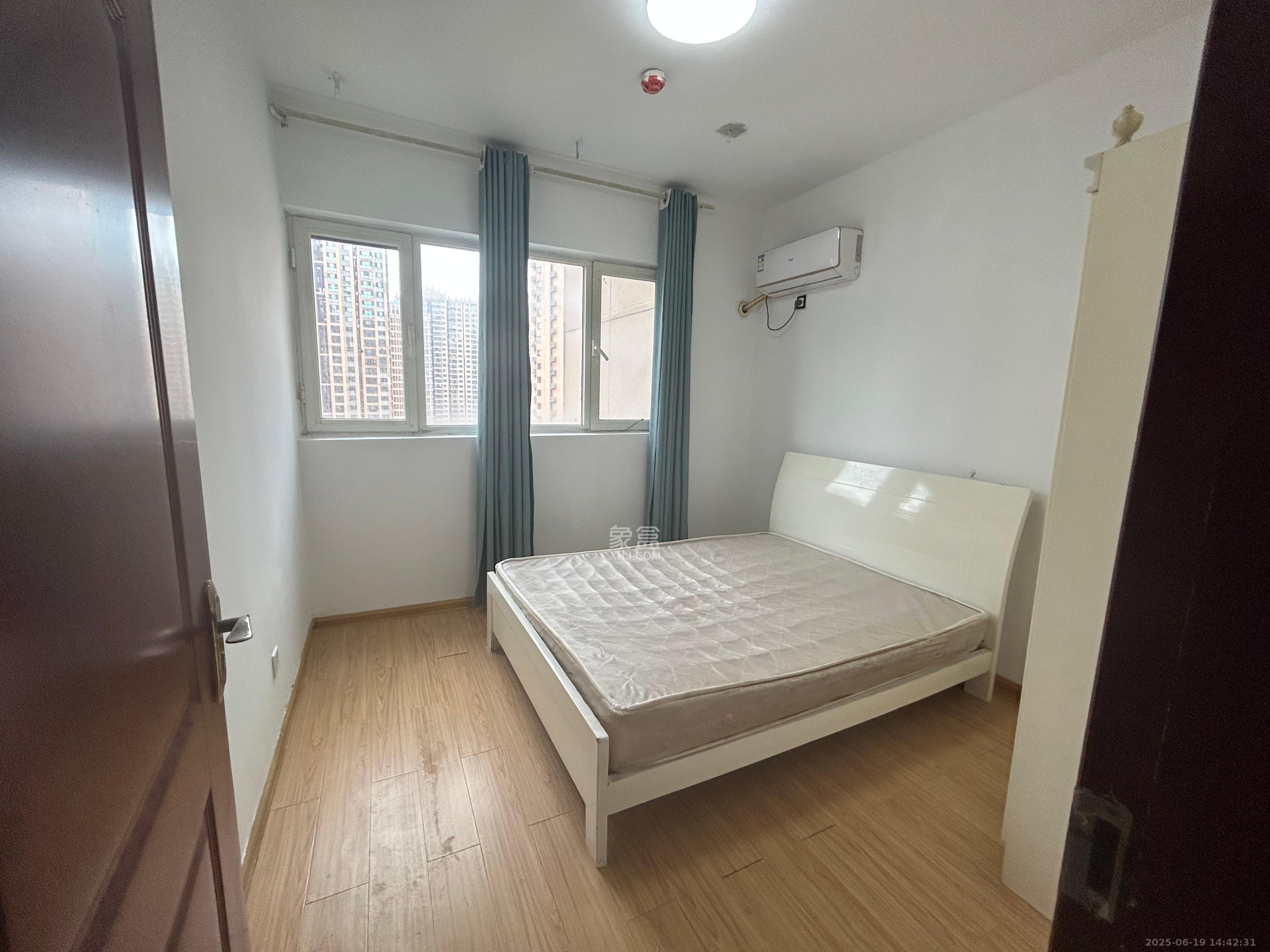 北辰三角洲E6区 4室2厅2卫 4500.0元/月 北辰三角洲E6区 4室2厅2卫 4500.0元/月室内图