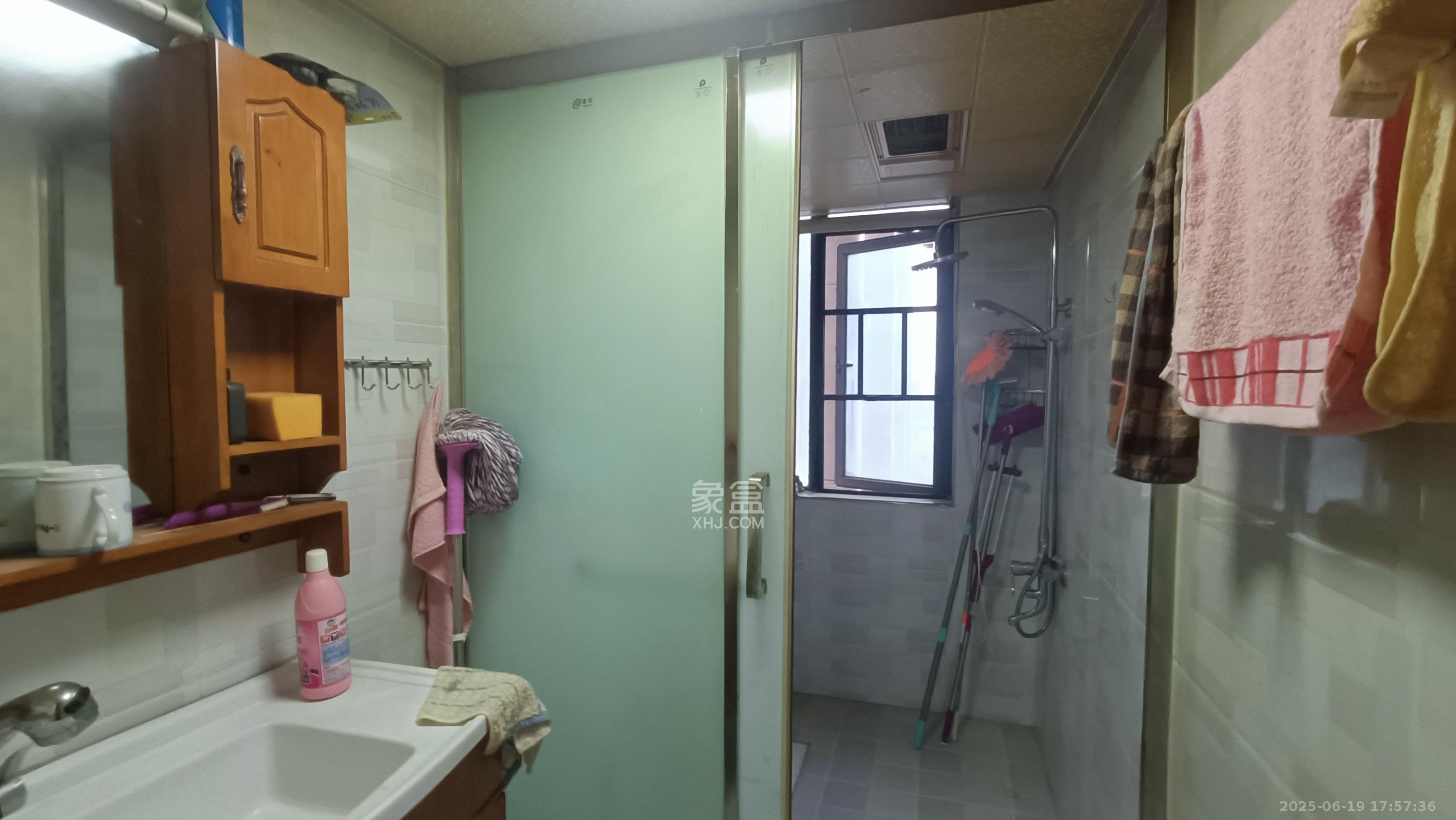 潇湘名城(新里程潇湘名城) 5室2厅2卫 3500.0元/月 潇湘名城(新里程潇湘名城) 5室2厅2卫 3500.0元/月室内图