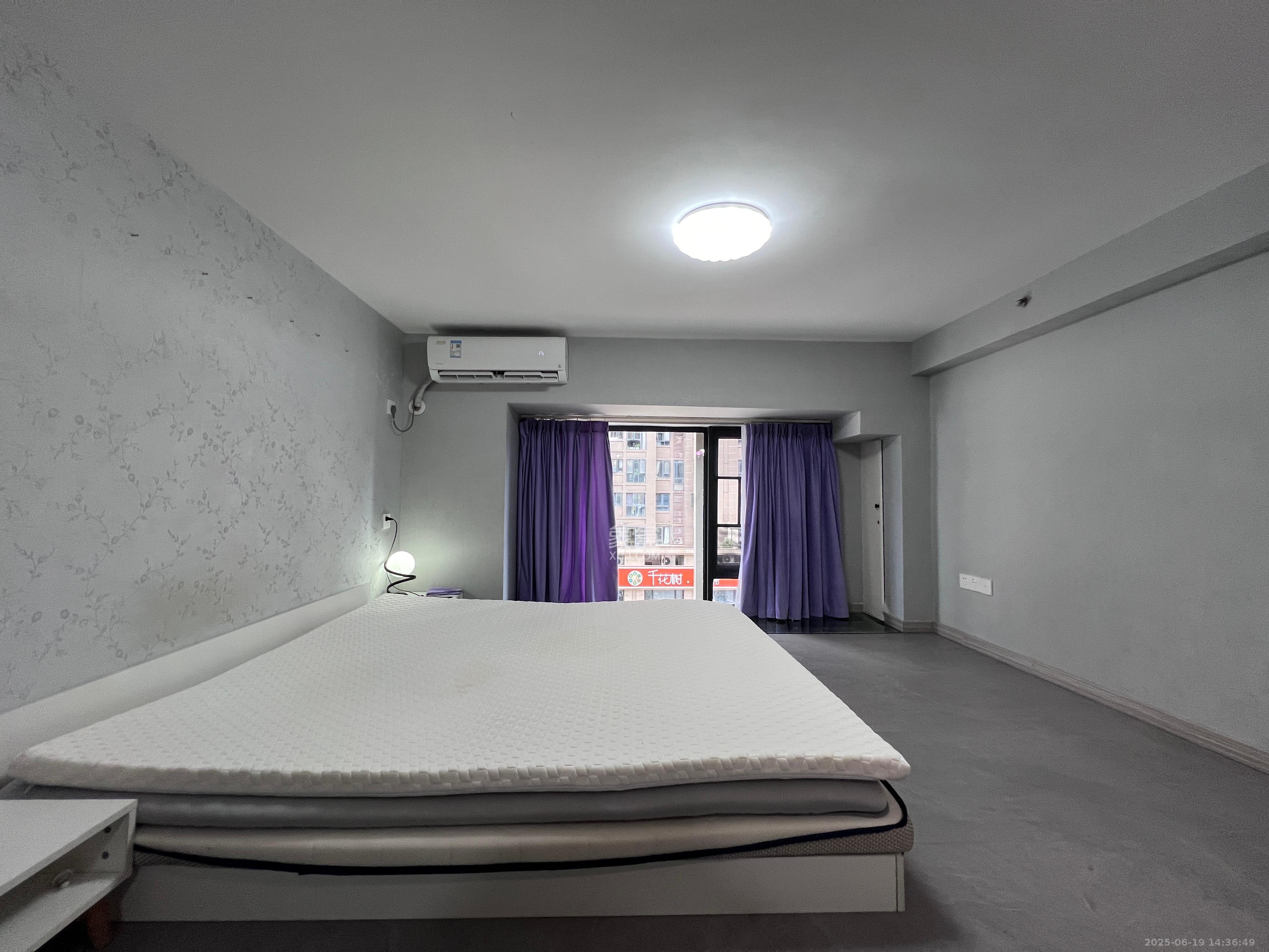 建发中央公园（建发美地）  1室1厅1卫   2400.00元/月室内图