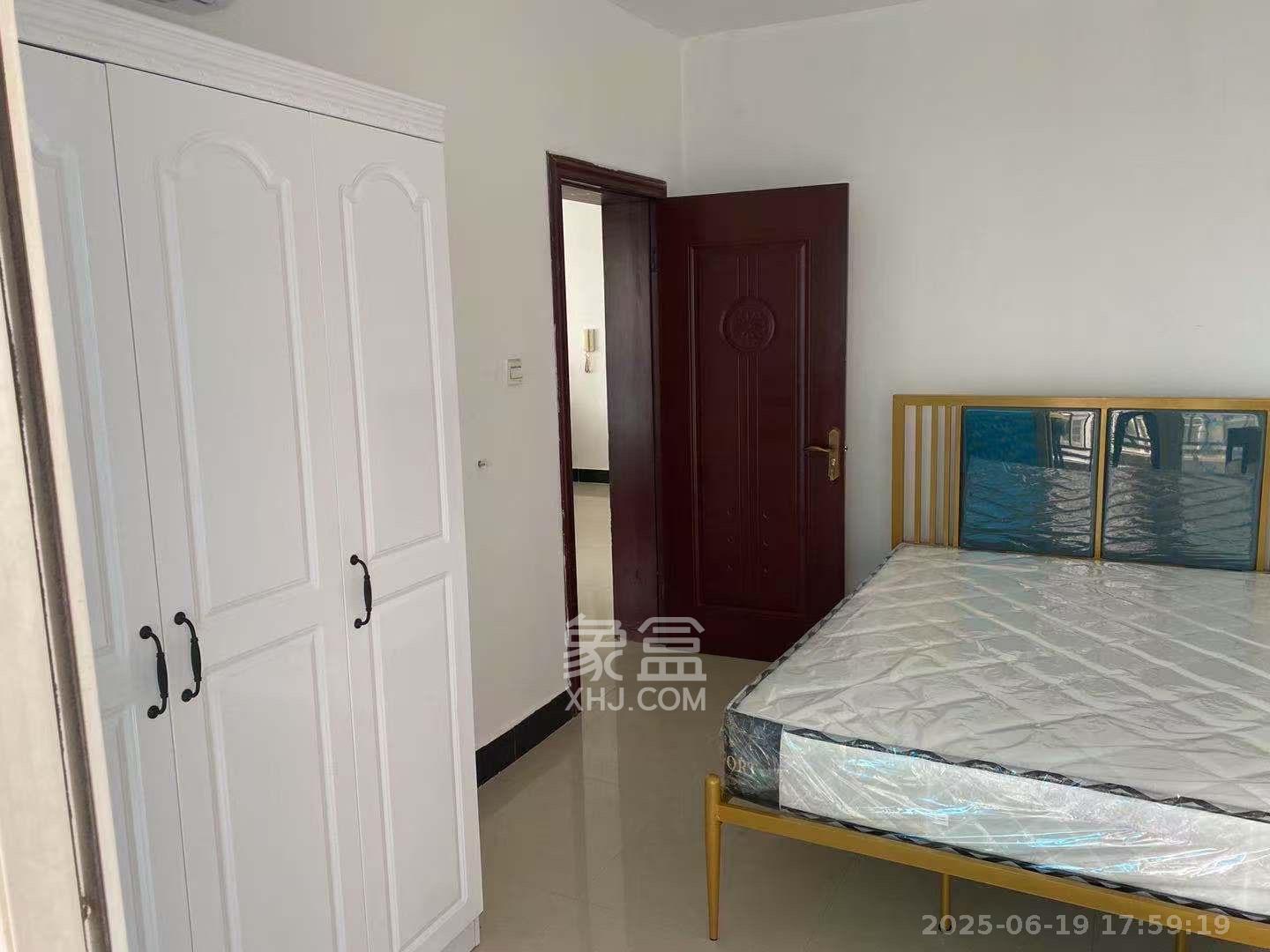 星典时代 3室2厅1卫 2100.0元/月 星典时代 3室2厅1卫 2100.0元/月室内图