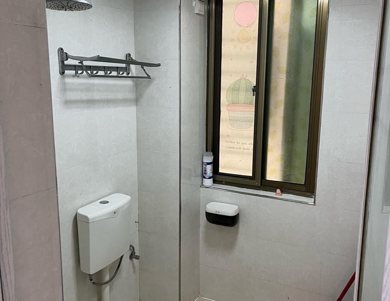 德盛华庭  3室2厅2卫   3100.00元/月室内图