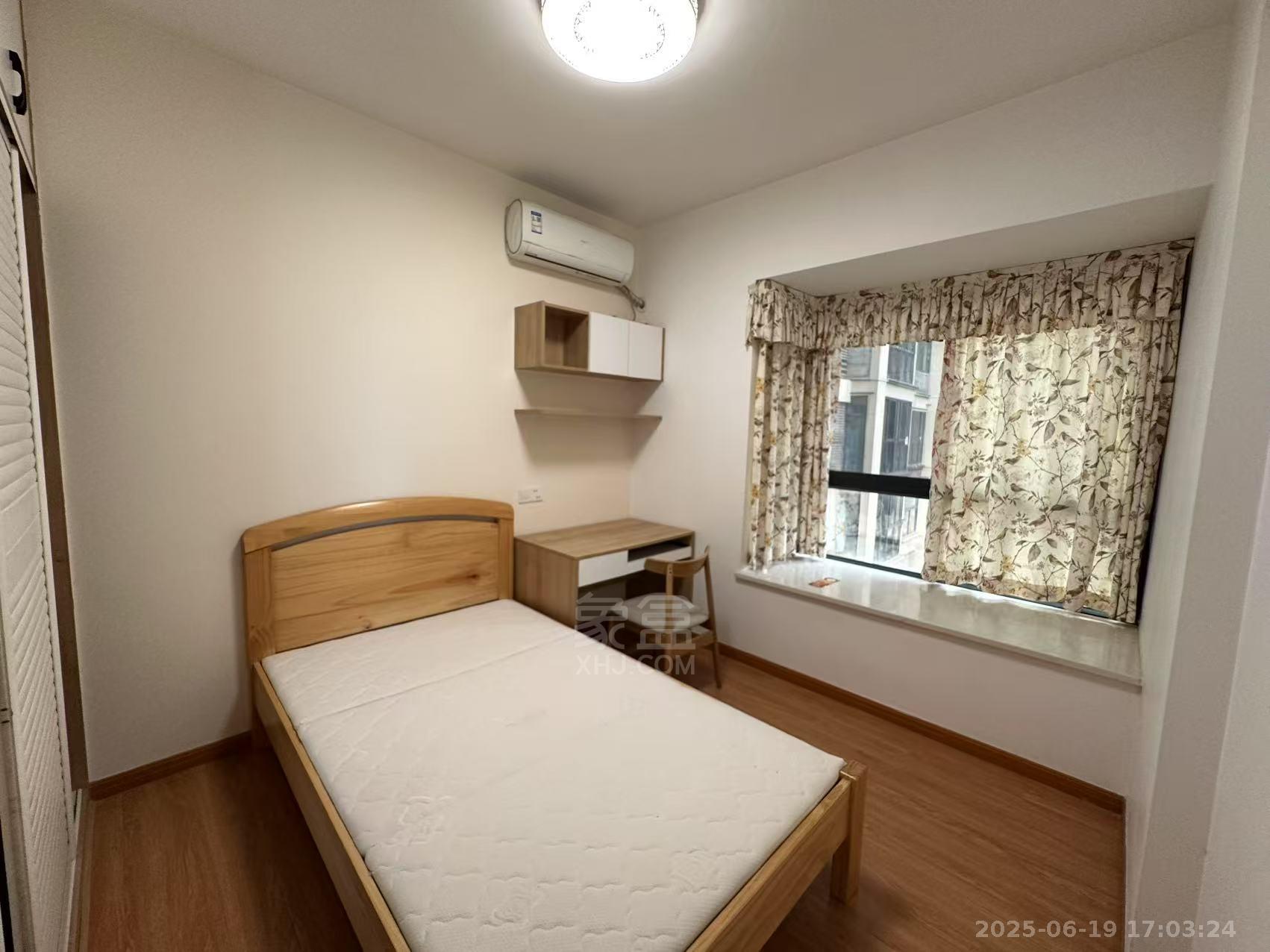 武广国际学苑 3室2厅1卫 2000.0元/月 武广国际学苑 3室2厅1卫 2000.0元/月室内图