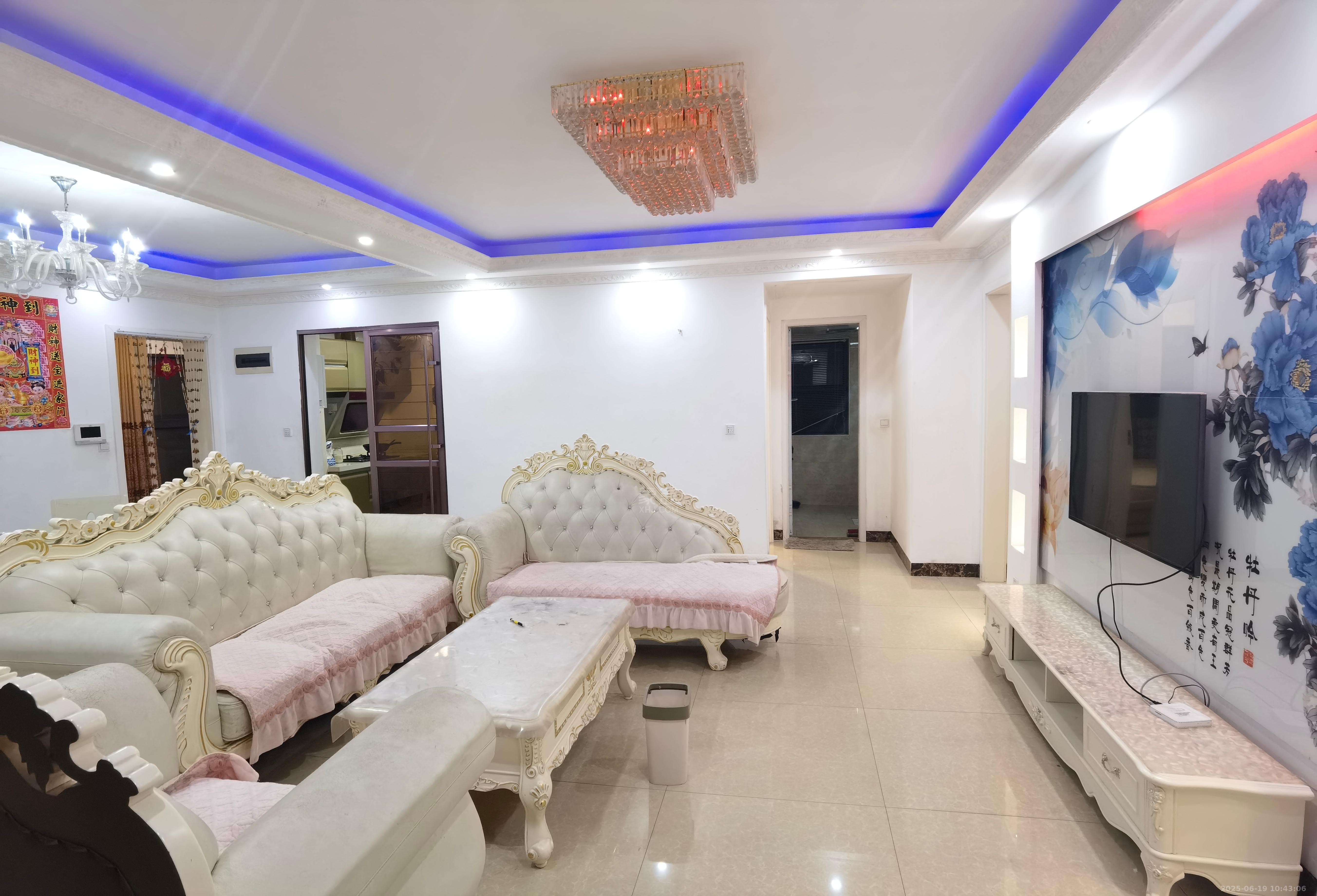 美的城一期 3室2厅2卫 1800.0元/月 美的城一期 3室2厅2卫 1800.0元/月室内图