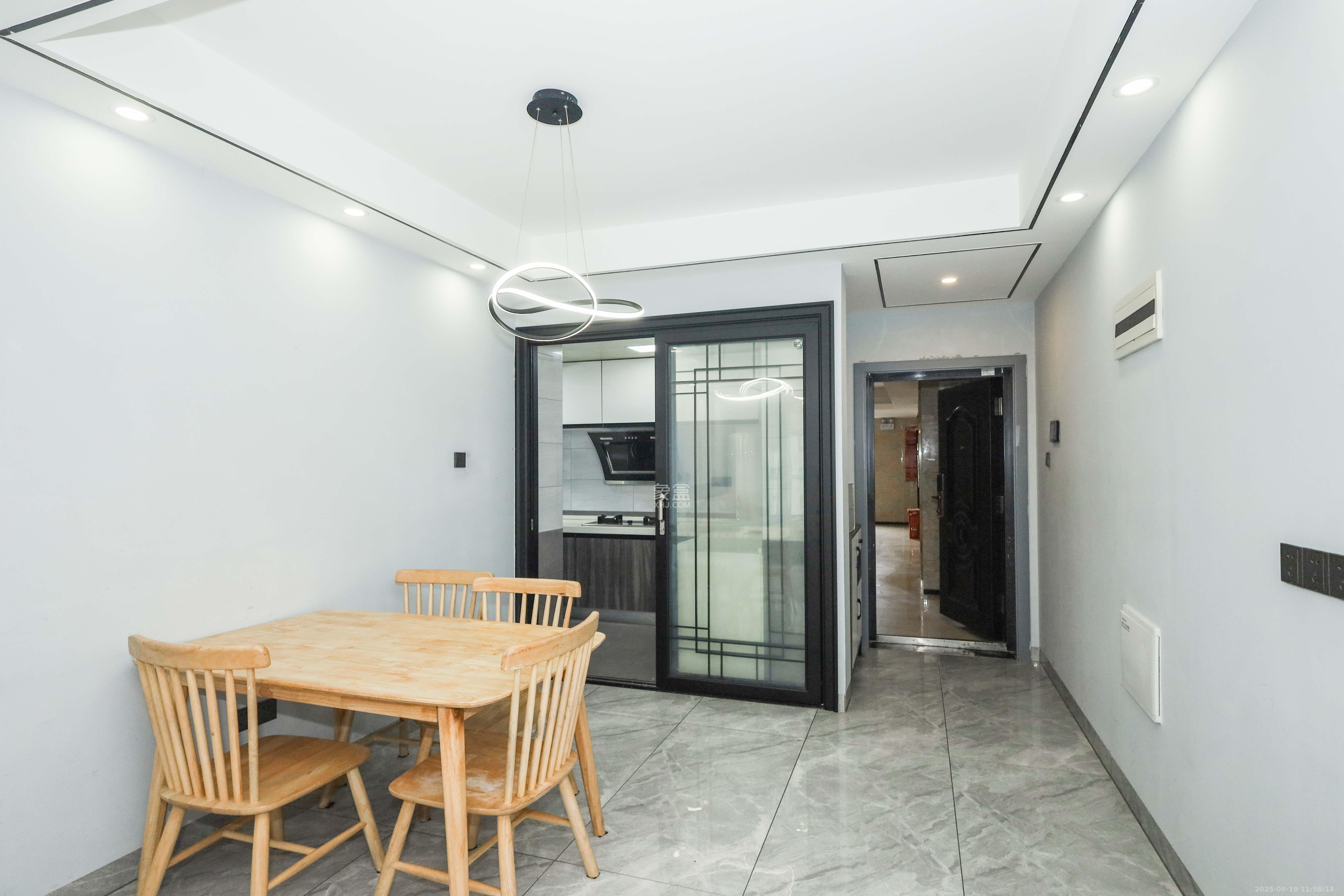 中国铁建梅溪青秀三期 4室2厅2卫 158.0万 中国铁建梅溪青秀三期 4室2厅2卫 158.0万其他