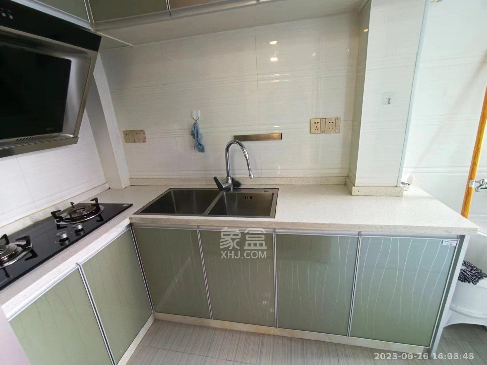 庐山一号 2室2厅1卫 1700.0元/月 庐山一号 2室2厅1卫 1700.0元/月室内图