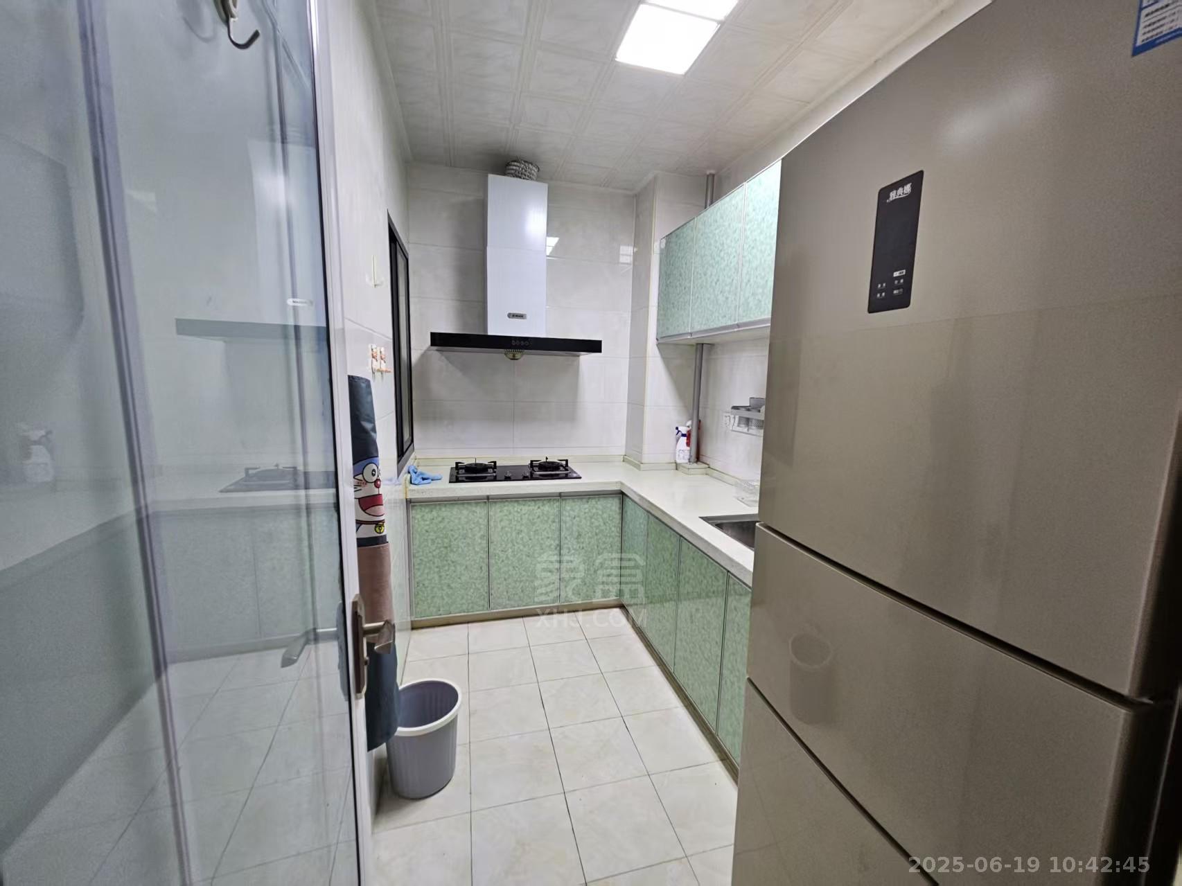 流金岁月-华晨国际 1室1厅1卫 1500.0元/月 流金岁月-华晨国际 1室1厅1卫 1500.0元/月室内图