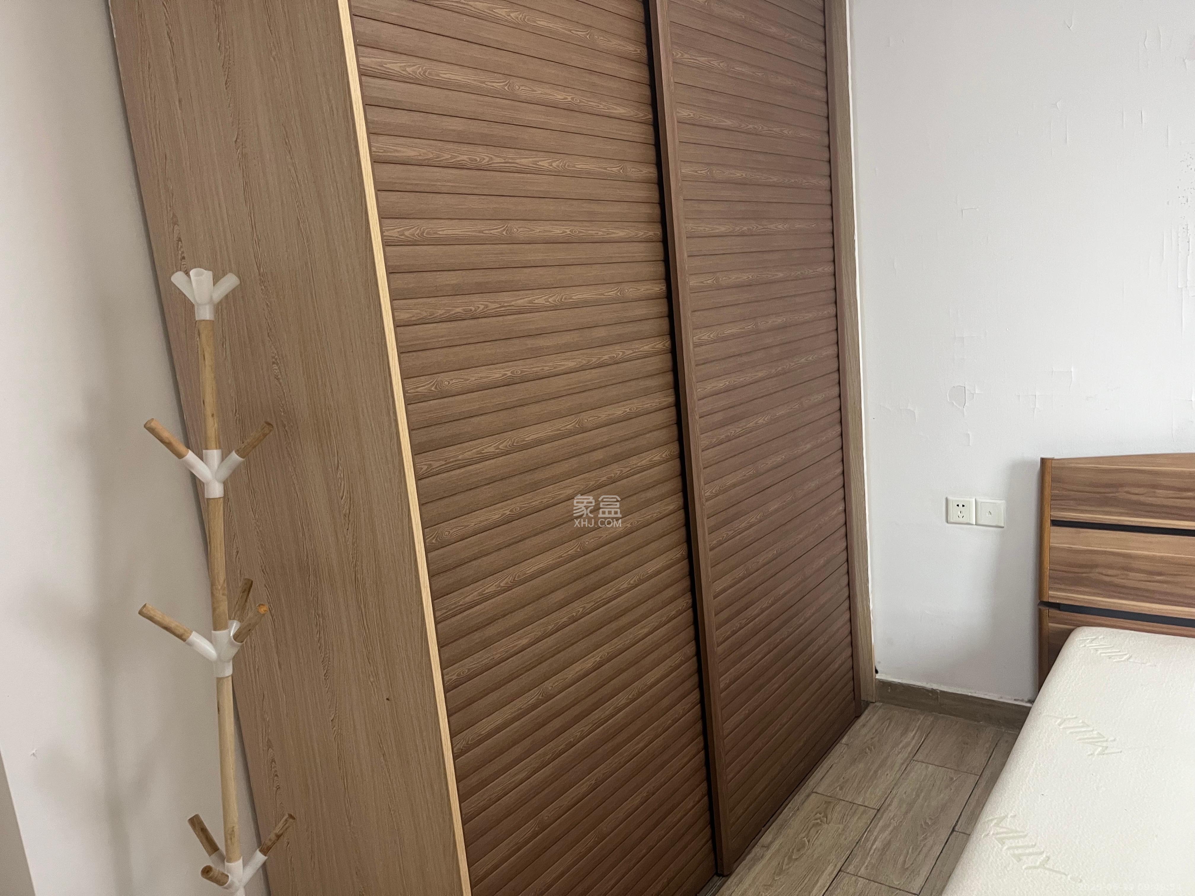湘翰御舍  2室2厅1卫   2300.00元/月室内图