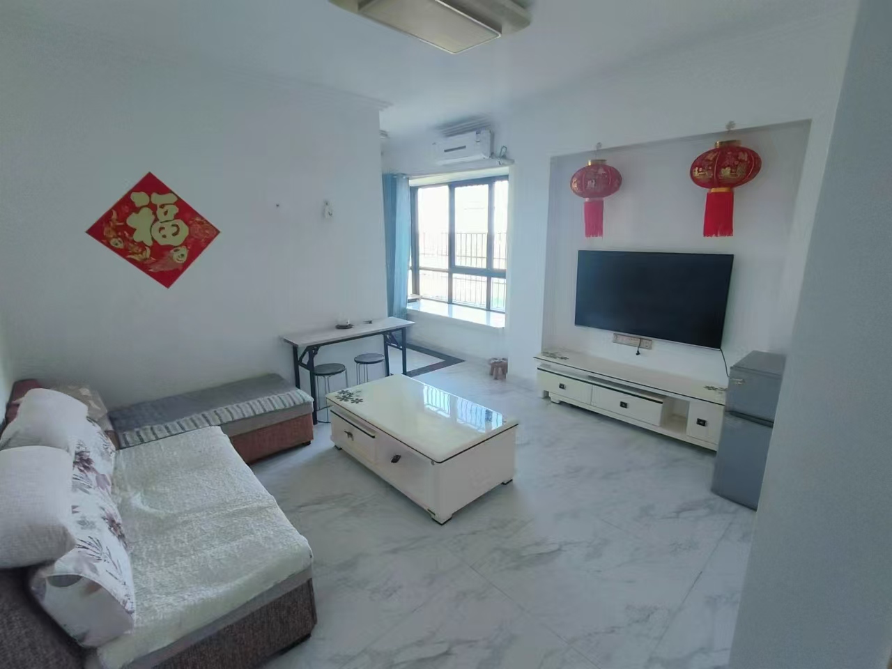 青春东岸一期  1室1厅1卫   1800.00元/月室内图