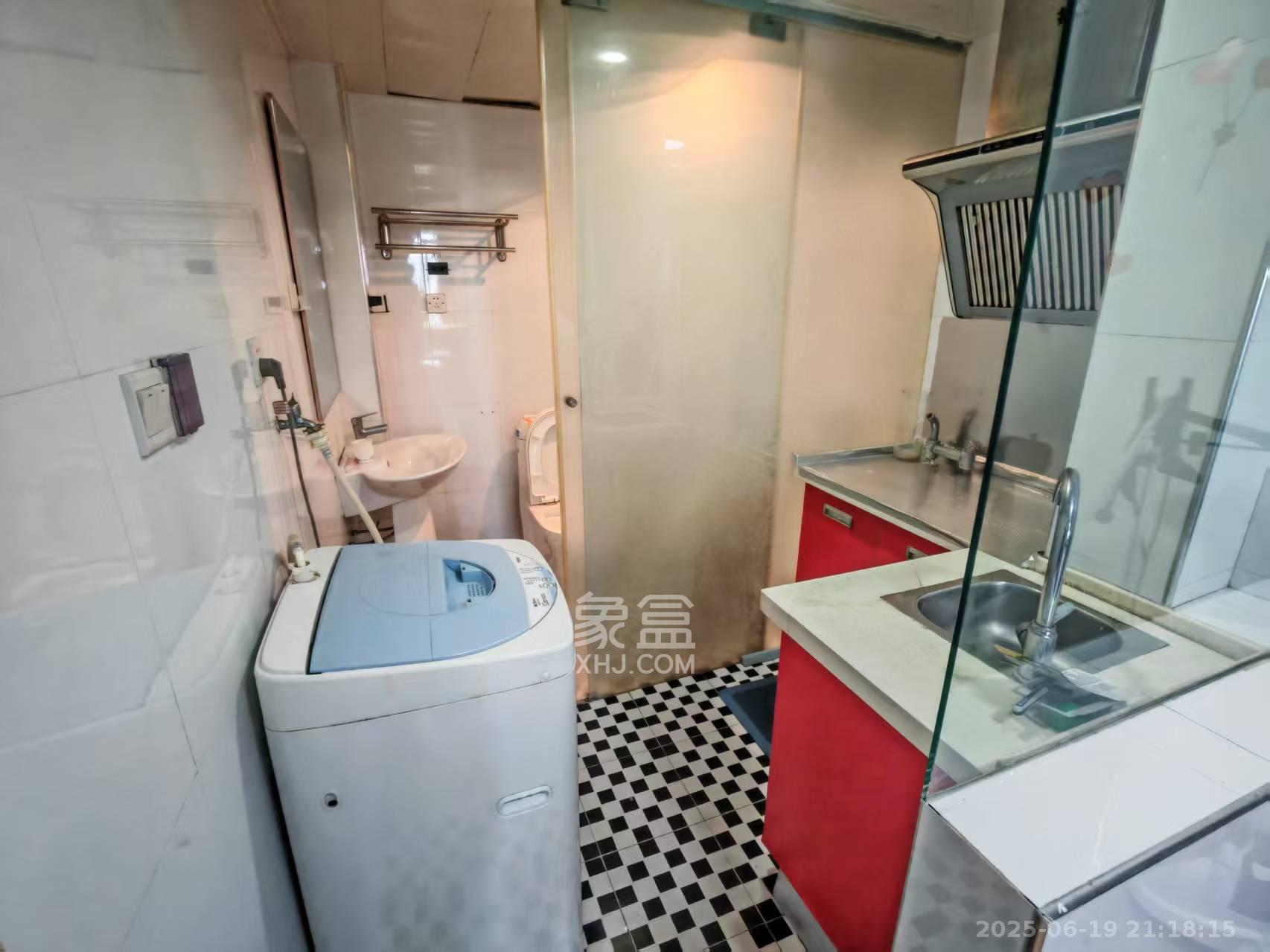 融圣国际  1室1厅1卫   1900.00元/月室内图