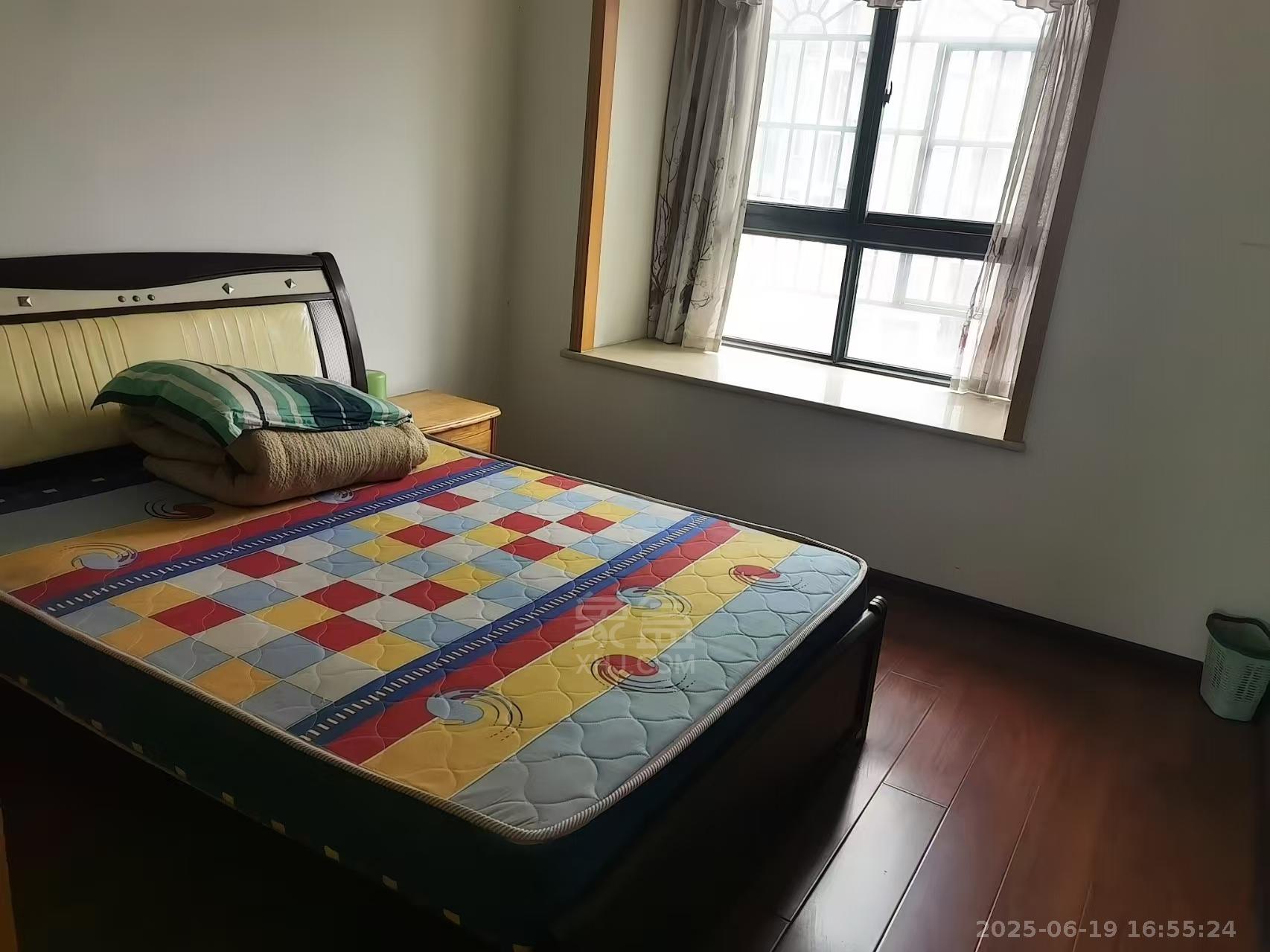 紫苑江岸 3室2厅2卫 1600.0元/月 紫苑江岸 3室2厅2卫 1600.0元/月室内图