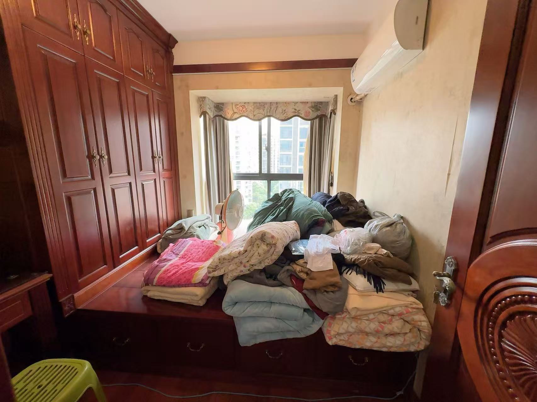 庐山春天早安华晨 4室2厅2卫 105.0万 庐山春天早安华晨 4室2厅2卫 105.0万室内图