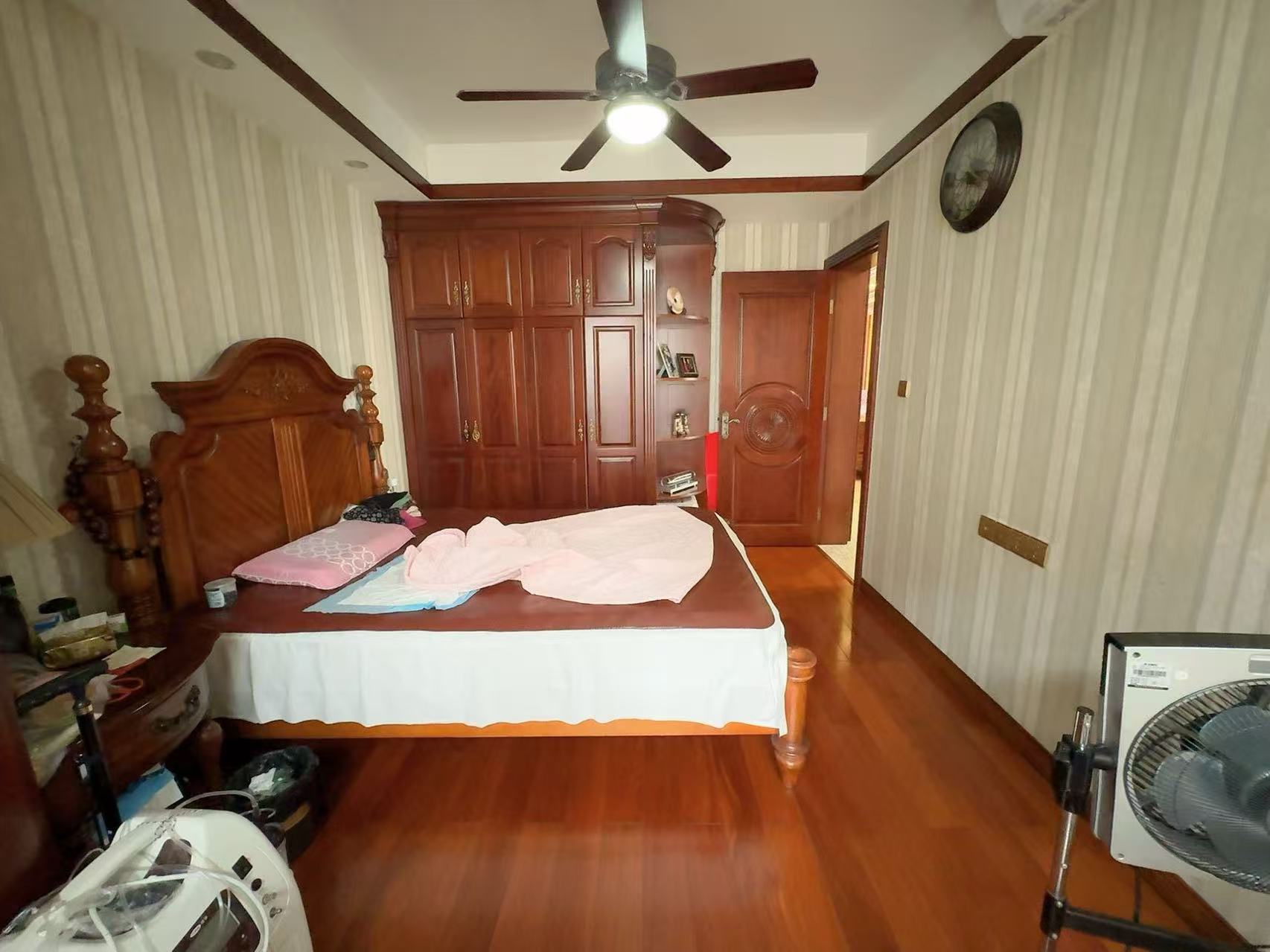 庐山春天早安华晨 4室2厅2卫 105.0万 庐山春天早安华晨 4室2厅2卫 105.0万室内图