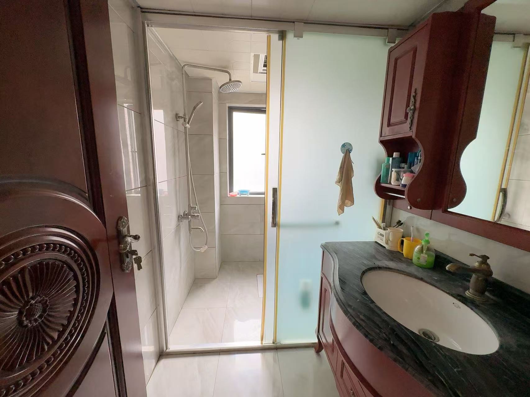 庐山春天早安华晨 4室2厅2卫 105.0万 庐山春天早安华晨 4室2厅2卫 105.0万室内图