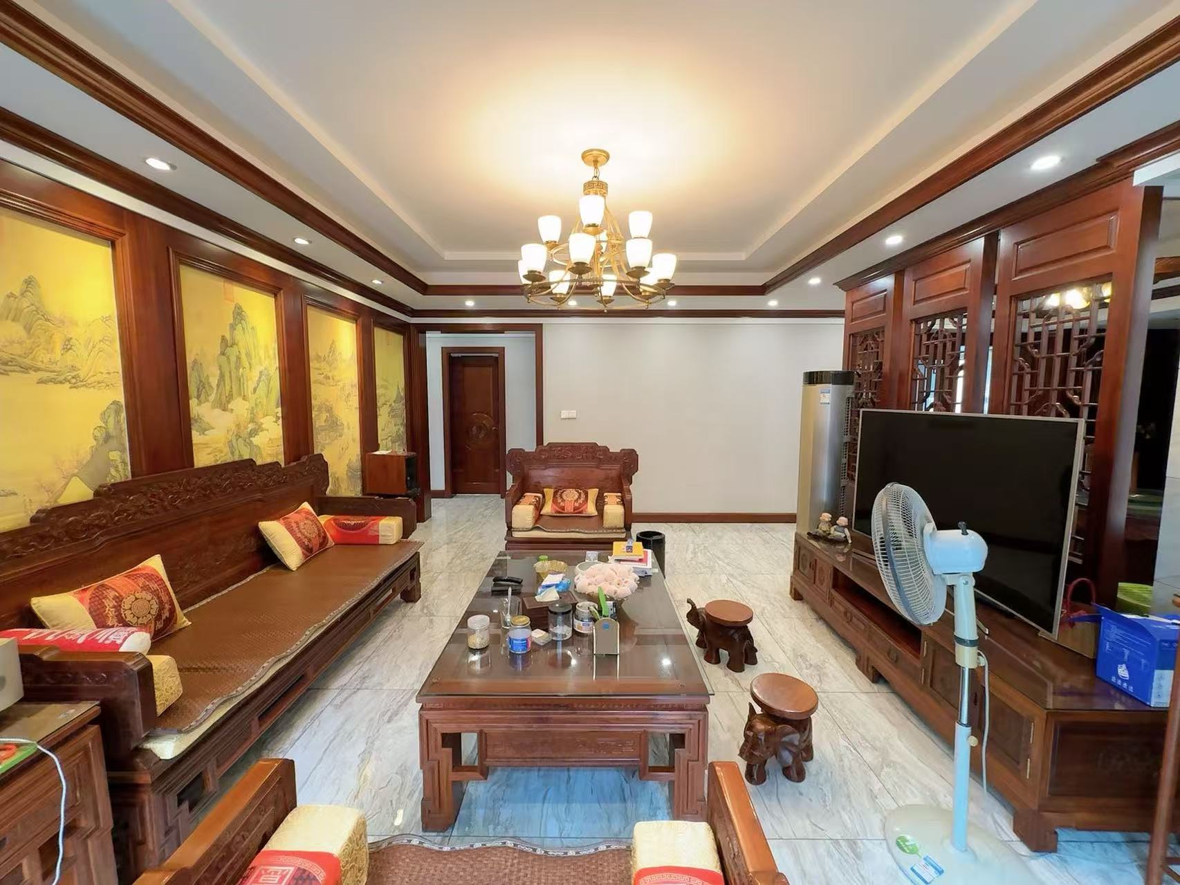 庐山春天早安华晨 4室2厅2卫 105.0万 庐山春天早安华晨 4室2厅2卫 105.0万室内图