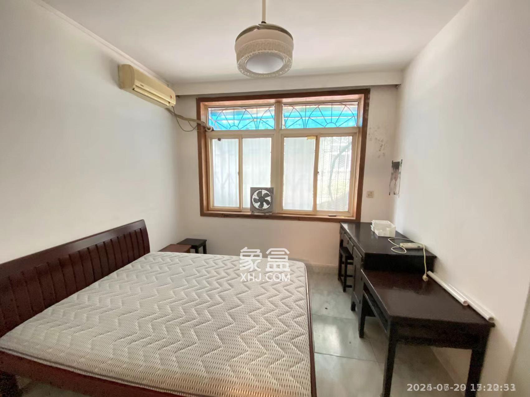 十一中学单位宿舍 3室1厅1卫 2000.0元/月 十一中学单位宿舍 3室1厅1卫 2000.0元/月室内图