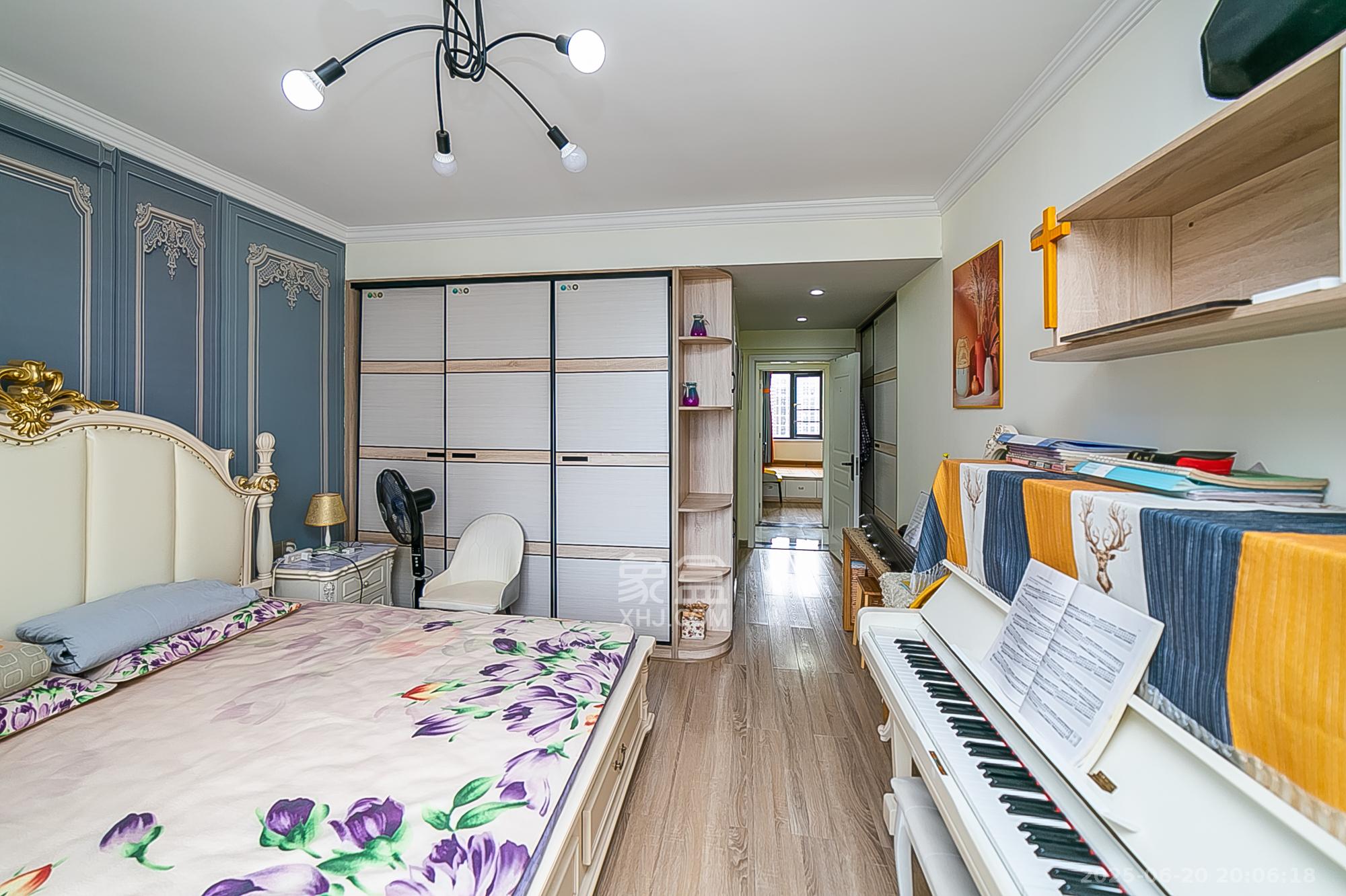 湘江锦绣  4室2厅1卫    175.0万卧室