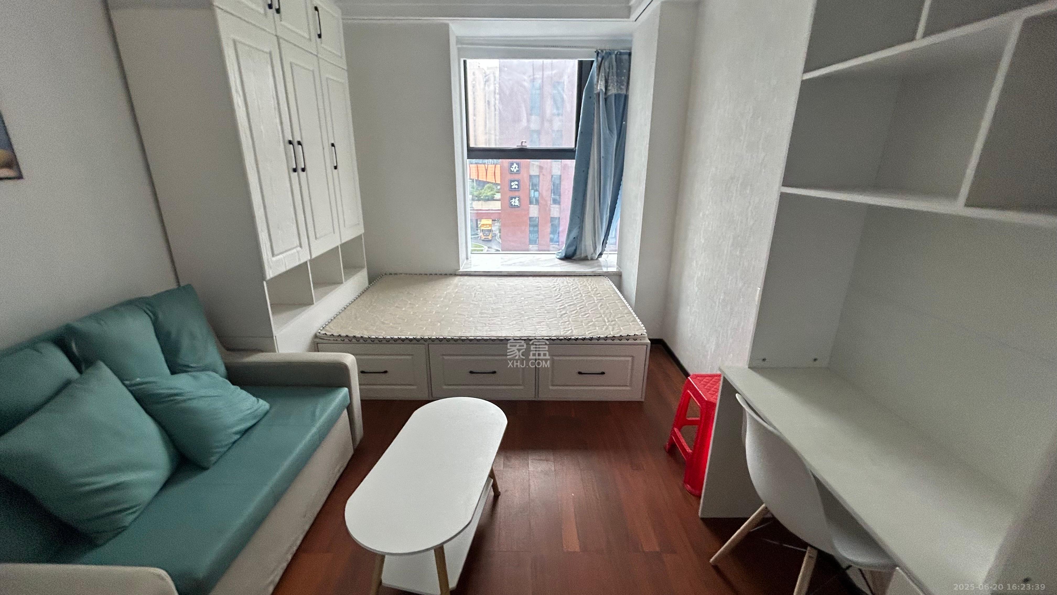 福天藏郡院子  1室1厅1卫    1000.0元/月 福天藏郡院子  1室1厅1卫    1000.0元/月室内图