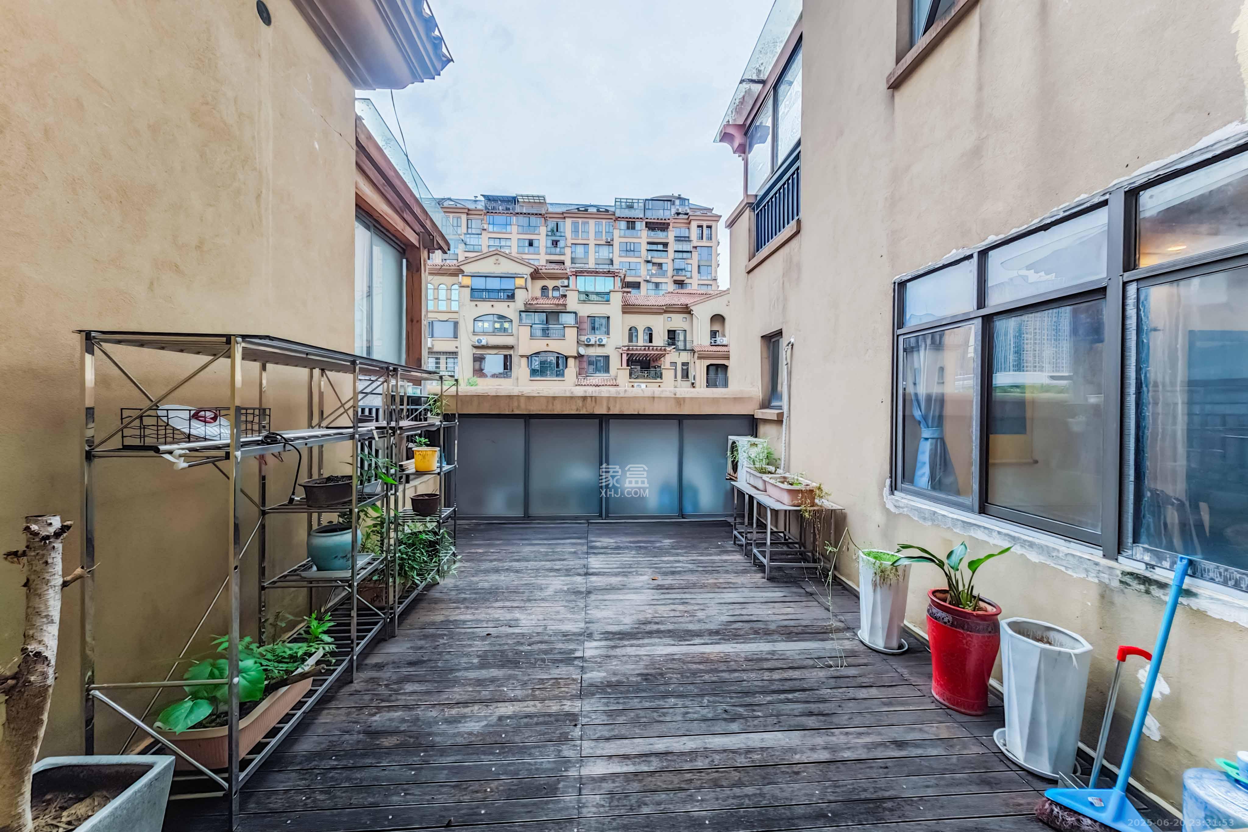 中城丽景香山园 5室3厅2卫 210.0万 中城丽景香山园 5室3厅2卫 210.0万其他