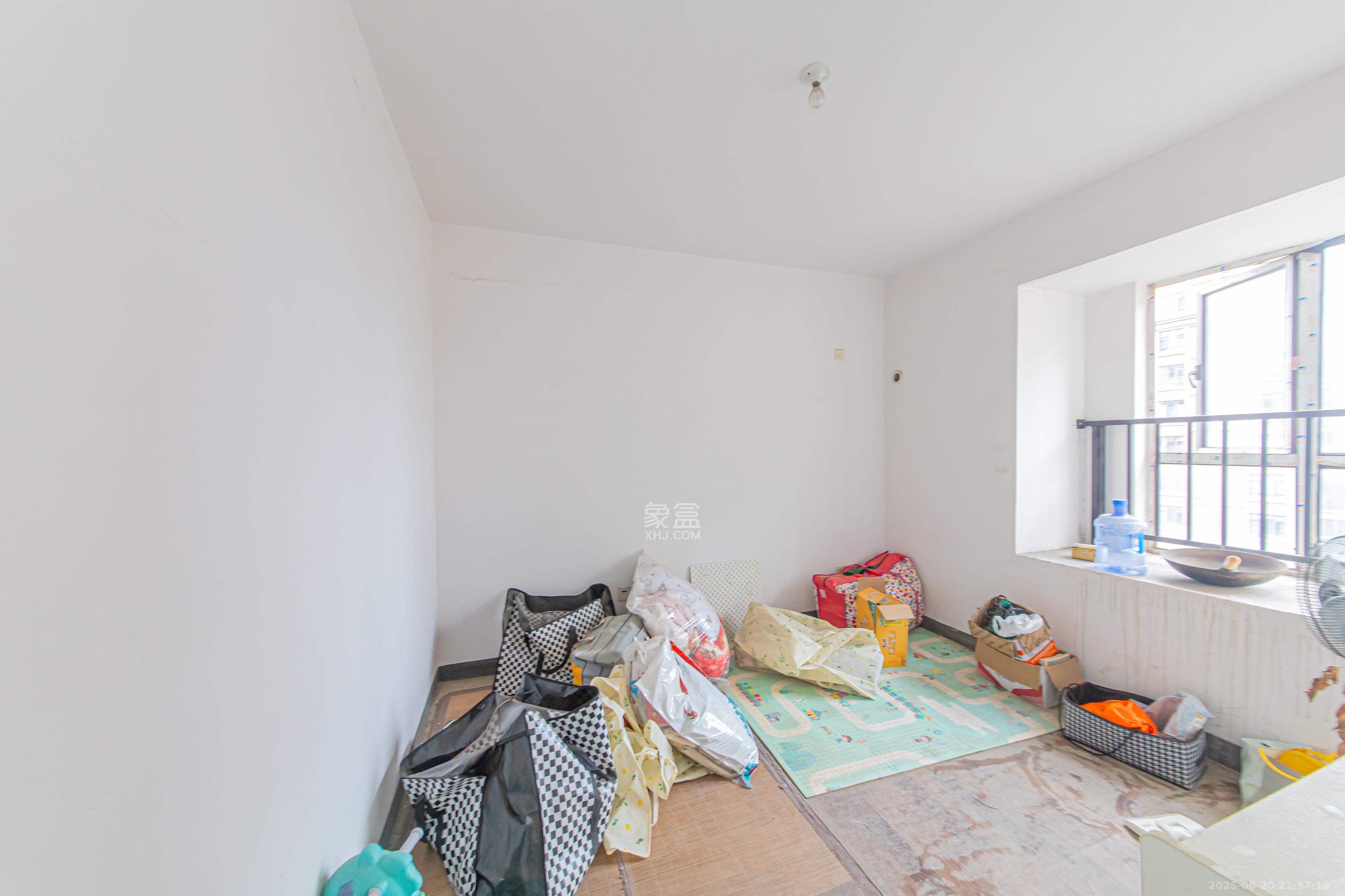 兴汝金城 3室2厅2卫 121.7万 兴汝金城 3室2厅2卫 121.7万卧室