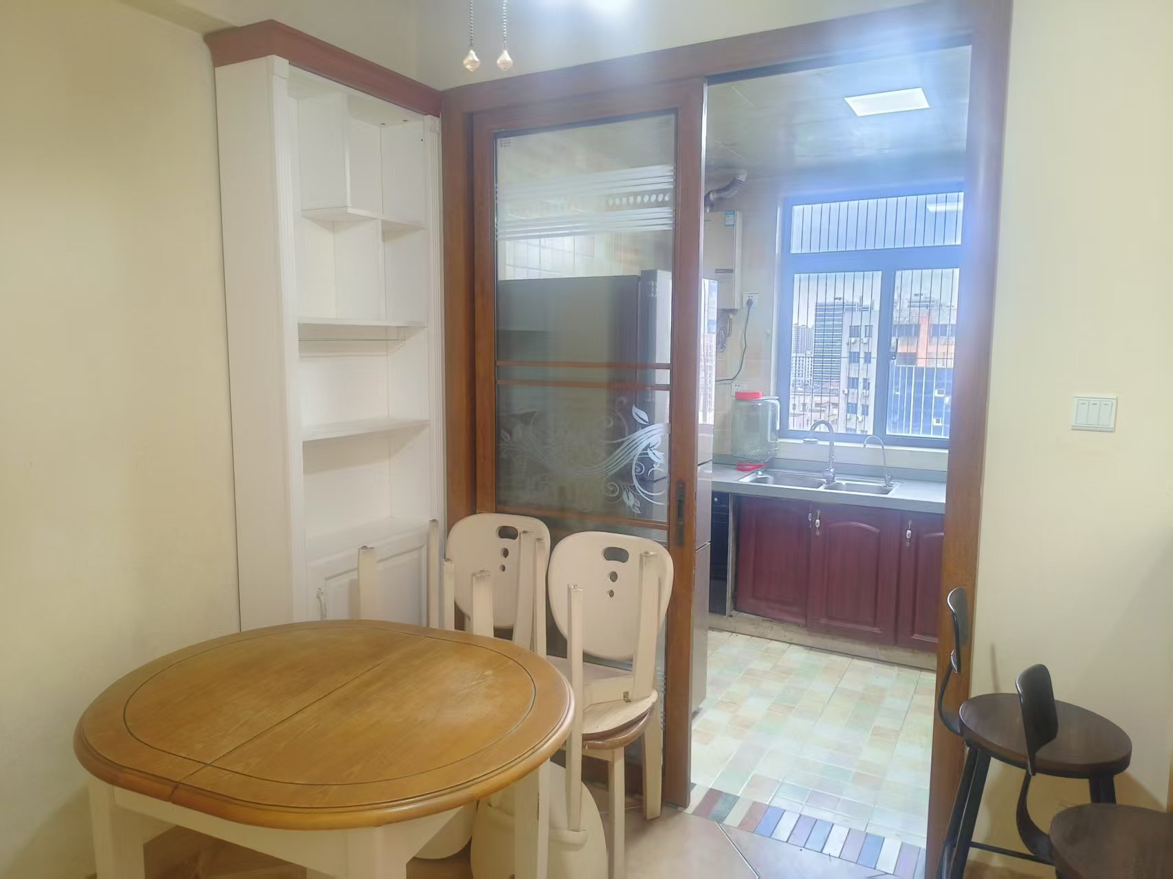 金碧大地豪庭 2室2厅1卫 158.0万 金碧大地豪庭 2室2厅1卫 158.0万客厅