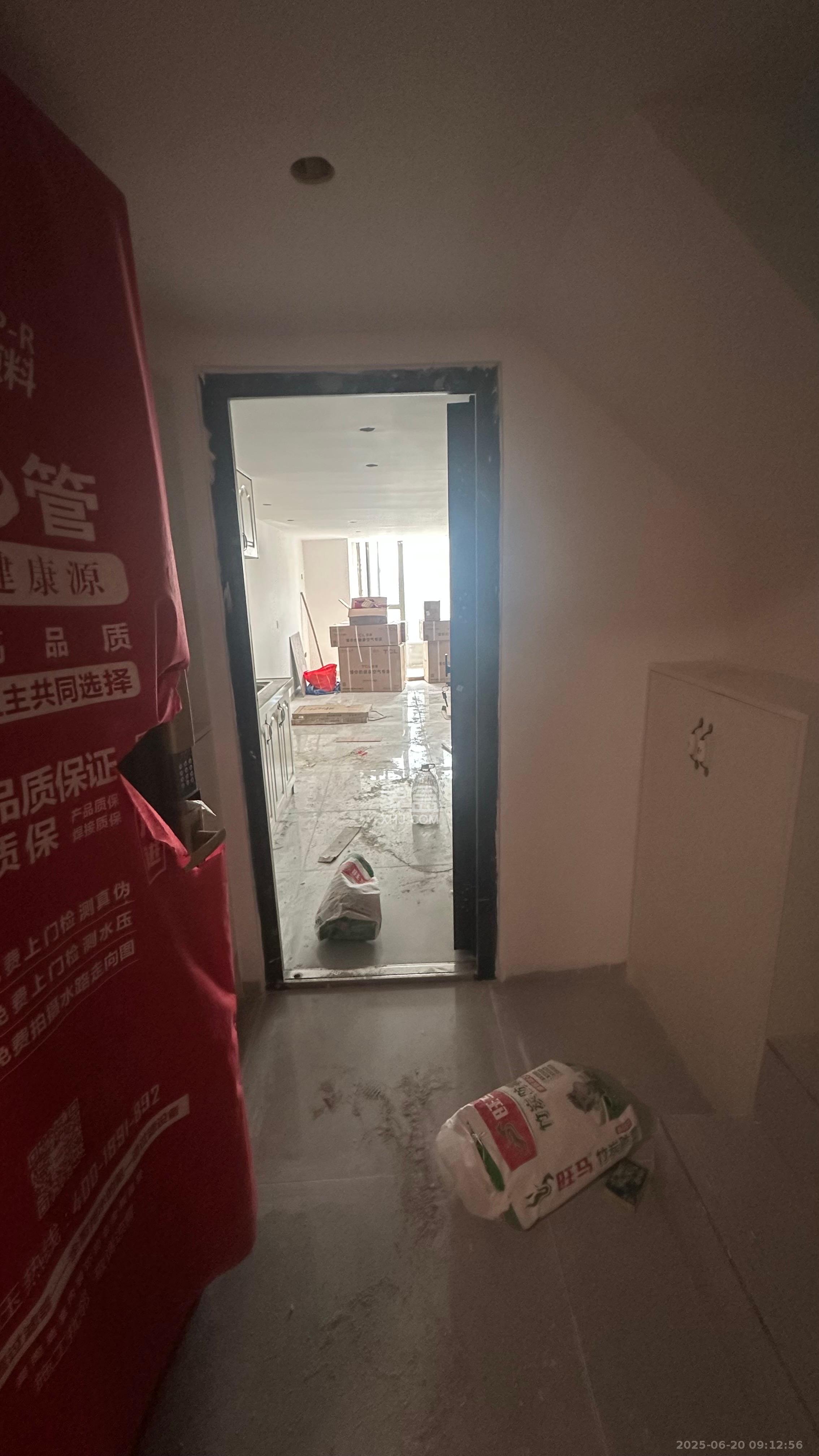 梅溪湖金茂湾  2室2厅2卫   2500.00元/月