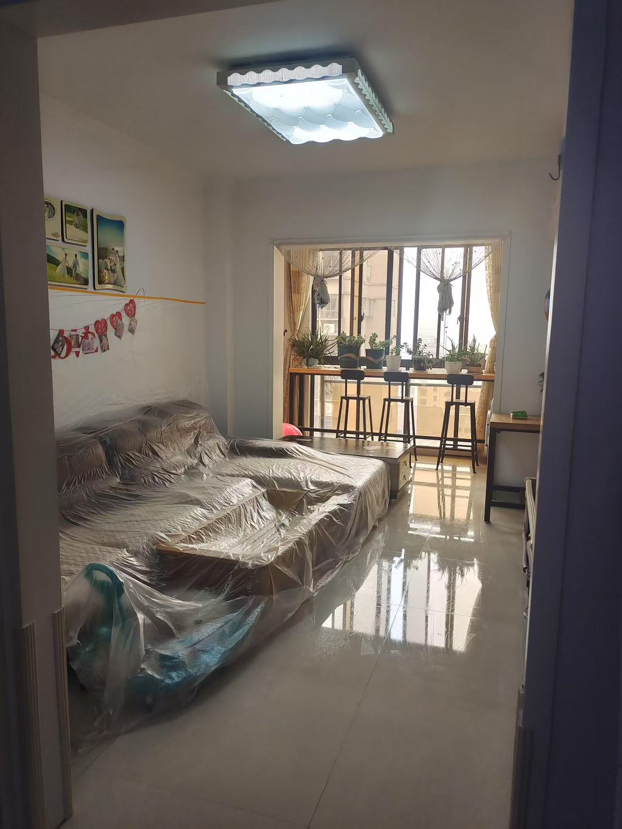 盛世东方 1室2厅1卫 1300.00元/月 盛世东方 1室2厅1卫 1300.00元/月室内图