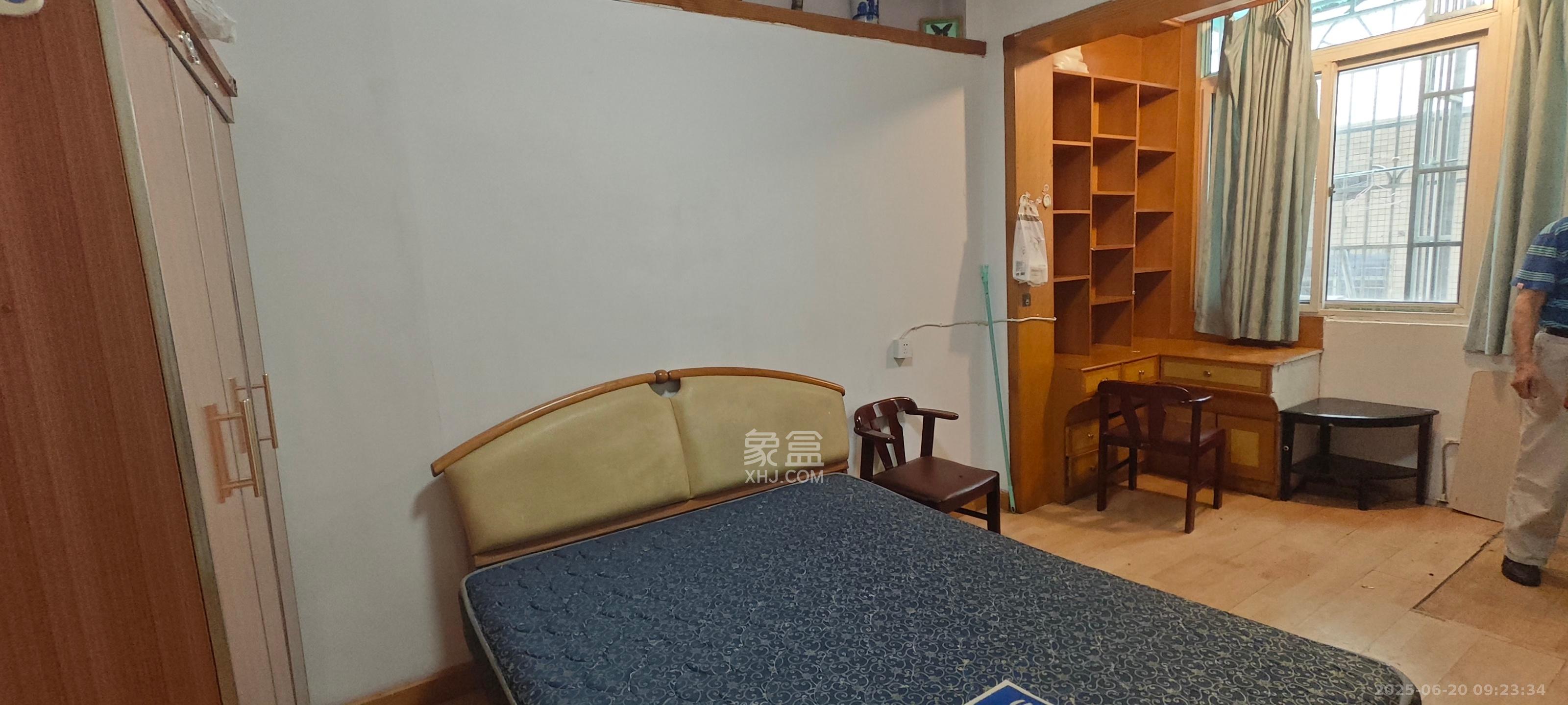 城南东路环保宿舍  1室1厅1卫    800.0元/月室内图