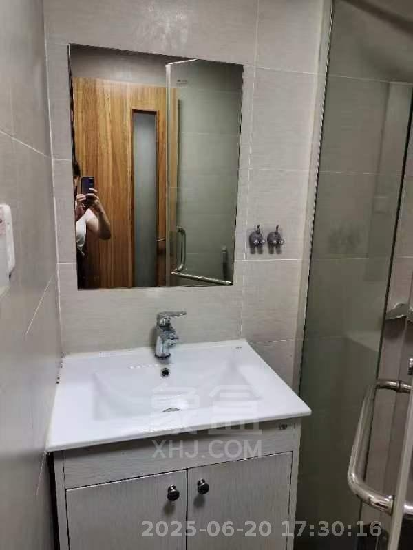 中泰财富湘江  1室1厅1卫   1300.00元/月室内图